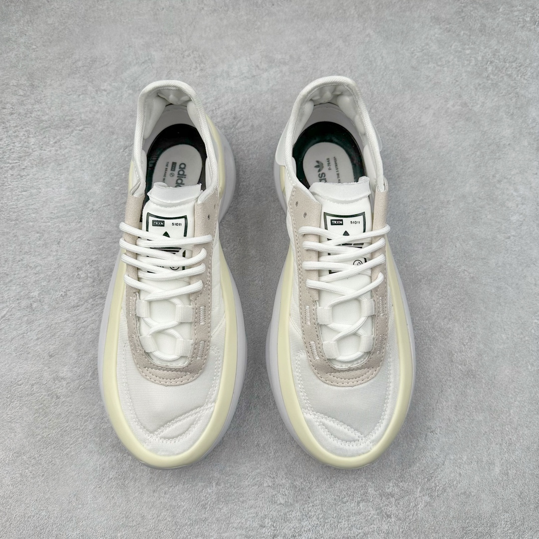 图片[2]-＃纯原福利 AD AdiFOM TRXN 经典运动鞋 以摩登简约设计演绎时尚型格 造型流畅灵动 采用简约织物鞋面 另配大号泡沫鞋底 灵感源自前代鞋款 以舒适质感焕新演绎 采用简约织物鞋面 搭配加厚泡沫外底 另含高侧帮设计 力求贴合足部 用心设计 收获几何 迈步皆舒适 出行即潮流 部分鞋面采用再生材料打造 力求减少塑料废弃物污染 尺码：36 36.5 37.5 38 38.5 39 40 40.5 41 42 42.5 43 44 44.5 45-选品中心