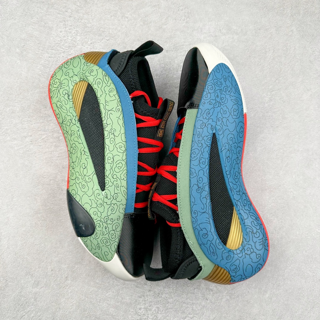 图片[3]-AD Harden Vol. 8 哈登八代签名篮球鞋 采用了“袜套式”设计，在十多年前这一设计极为风靡，将帅气和简洁融为一体。现在Harden Vol. 8将袜套鞋领重新拾起，并配合内靴，易穿脱且包裹佳。泪滴形EVA结构骨架提供横向支持和快速移动时的稳定性。全掌JET BOOST科技提供缓震和能量反馈，助你整场保持活力。多向“JH”抓地纹路设计提供优秀抓地力，使球员能够在场上迅速变向、急停或启动，更好地掌控比赛。尺码：40 40.5 41 42 42.5 43 44 44.5 45 46-选品中心