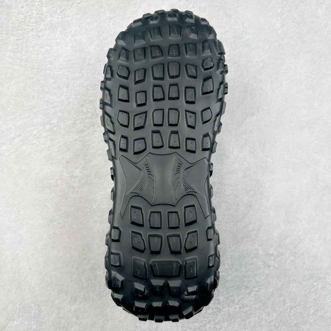 图片[9]-ECCO爱步男款新款运动登山鞋 轻盈减震牛皮耐磨户外跑鞋 越野系列 甄选优质牛皮革搭配纺织衬里 防污透气，户外无忧 无惧旷野 提供出色的能量回弹和缓震支撑 长距离不累脚 驰骋百公里 直接注塑工艺连接鞋面与鞋底 一体成型，合脚稳固 贴合舒适 预防前冲 橡胶外底多地形适应，抓地耐磨 为每一次徒步提供稳定支撑 动态平衡 无惧陡坡 简约设计 穿型入野 尺码：38 39 40 41 42 43（皮鞋码）-选品中心