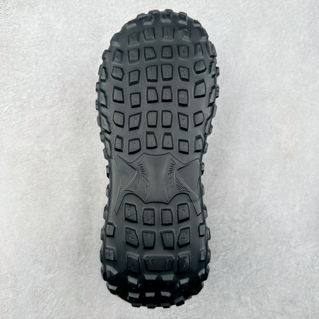 图片[9]-ECCO爱步男款新款运动登山鞋 轻盈减震牛皮耐磨户外跑鞋 越野系列 甄选优质牛皮革搭配纺织衬里 防污透气，户外无忧 无惧旷野 提供出色的能量回弹和缓震支撑 长距离不累脚 驰骋百公里 直接注塑工艺连接鞋面与鞋底 一体成型，合脚稳固 贴合舒适 预防前冲 橡胶外底多地形适应，抓地耐磨 为每一次徒步提供稳定支撑 动态平衡 无惧陡坡 简约设计 穿型入野 尺码：38 39 40 41 42 43（皮鞋码）-选品中心