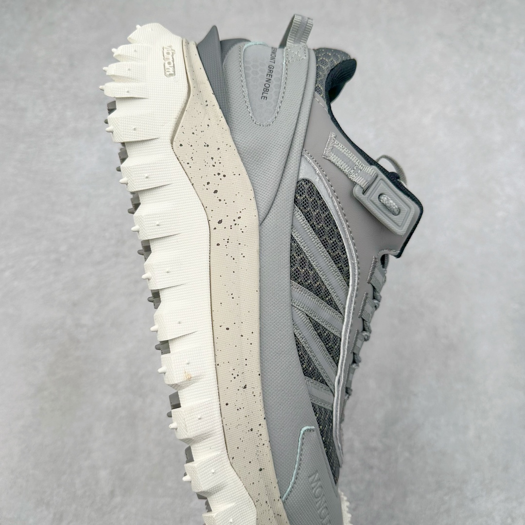 图片[6]-＃莞产 Moncler Trailgrip Gore-Tex 蒙口越野旅行系列低帮厚底轻量户外登山运动鞋 盟可睐MONCLER TRAILGRIP 鞋履新季系列 前卫设计碰撞实用科技 轻盈面料无惧炎热夏季 Trailgrip运动鞋作为盟可睐Moncler的秋冬新作横空出世 融蕴品牌山地基因 运用科技前沿技术 征服野外复杂地形 醒目的胎纹设计搭配弧形橡胶鞋头 确保经久耐穿 为山野探险与都市畅游提供高效防护 Trailgrip 2023春夏系列将在既有的实用性基础之上 推出全新配色 并采用更轻材质 尺码：35 36 37 38 39 40 41 42 43 44 45 46-选品中心