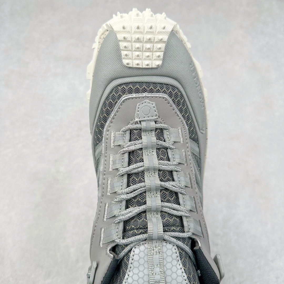 图片[4]-＃莞产 Moncler Trailgrip Gore-Tex 蒙口越野旅行系列低帮厚底轻量户外登山运动鞋 盟可睐MONCLER TRAILGRIP 鞋履新季系列 前卫设计碰撞实用科技 轻盈面料无惧炎热夏季 Trailgrip运动鞋作为盟可睐Moncler的秋冬新作横空出世 融蕴品牌山地基因 运用科技前沿技术 征服野外复杂地形 醒目的胎纹设计搭配弧形橡胶鞋头 确保经久耐穿 为山野探险与都市畅游提供高效防护 Trailgrip 2023春夏系列将在既有的实用性基础之上 推出全新配色 并采用更轻材质 尺码：35 36 37 38 39 40 41 42 43 44 45 46-选品中心