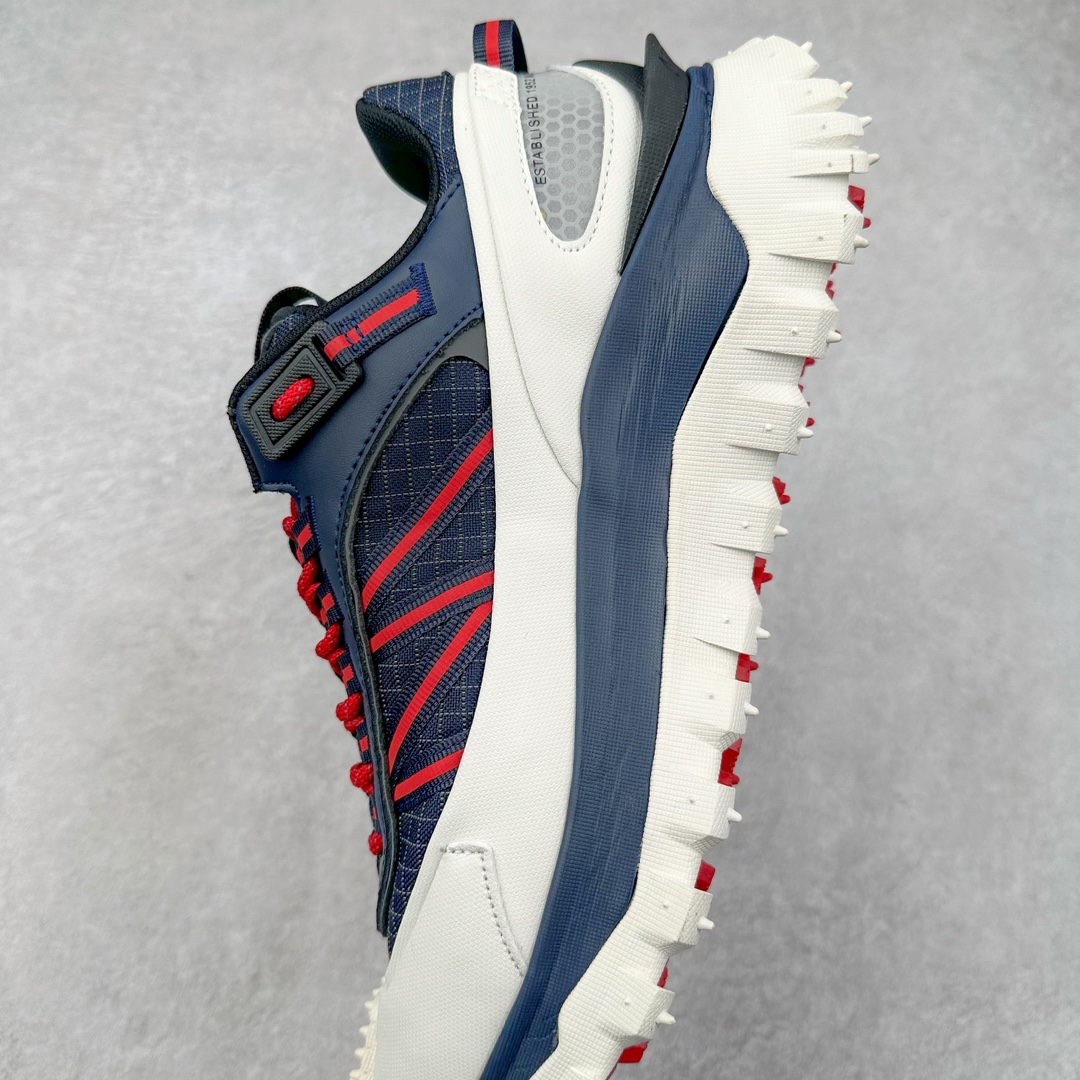 图片[7]-＃莞产 Moncler Trailgrip Gore-Tex 蒙口越野旅行系列低帮厚底轻量户外登山运动鞋 盟可睐MONCLER TRAILGRIP 鞋履新季系列 前卫设计碰撞实用科技 轻盈面料无惧炎热夏季 Trailgrip运动鞋作为盟可睐Moncler的秋冬新作横空出世 融蕴品牌山地基因 运用科技前沿技术 征服野外复杂地形 醒目的胎纹设计搭配弧形橡胶鞋头 确保经久耐穿 为山野探险与都市畅游提供高效防护 Trailgrip 2023春夏系列将在既有的实用性基础之上 推出全新配色 并采用更轻材质 尺码：35 36 37 38 39 40 41 42 43 44 45 46-选品中心