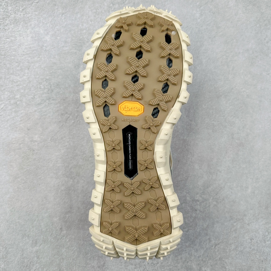 图片[9]-＃莞产 Moncler Trailgrip Gore-Tex 蒙口越野旅行系列低帮厚底轻量户外登山运动鞋 盟可睐MONCLER TRAILGRIP 鞋履新季系列 前卫设计碰撞实用科技 轻盈面料无惧炎热夏季 Trailgrip运动鞋作为盟可睐Moncler的秋冬新作横空出世 融蕴品牌山地基因 运用科技前沿技术 征服野外复杂地形 醒目的胎纹设计搭配弧形橡胶鞋头 确保经久耐穿 为山野探险与都市畅游提供高效防护 Trailgrip 2023春夏系列将在既有的实用性基础之上 推出全新配色 并采用更轻材质 尺码：35 36 37 38 39 40 41 42 43 44 45 46-选品中心