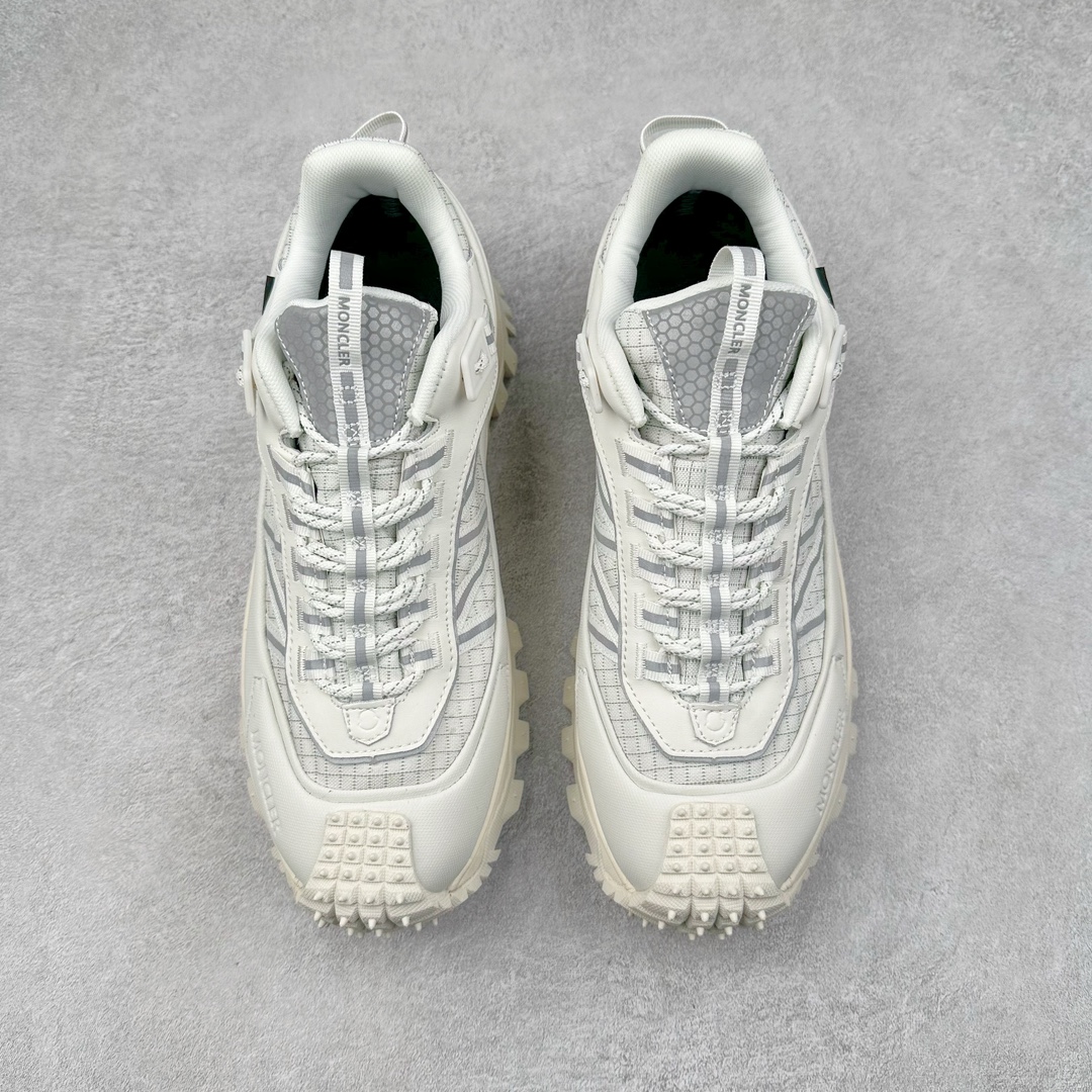 图片[2]-＃莞产 Moncler Trailgrip Gore-Tex 蒙口越野旅行系列低帮厚底轻量户外登山运动鞋 盟可睐MONCLER TRAILGRIP 鞋履新季系列 前卫设计碰撞实用科技 轻盈面料无惧炎热夏季 Trailgrip运动鞋作为盟可睐Moncler的秋冬新作横空出世 融蕴品牌山地基因 运用科技前沿技术 征服野外复杂地形 醒目的胎纹设计搭配弧形橡胶鞋头 确保经久耐穿 为山野探险与都市畅游提供高效防护 Trailgrip 2023春夏系列将在既有的实用性基础之上 推出全新配色 并采用更轻材质 尺码：35 36 37 38 39 40 41 42 43 44 45 46-选品中心
