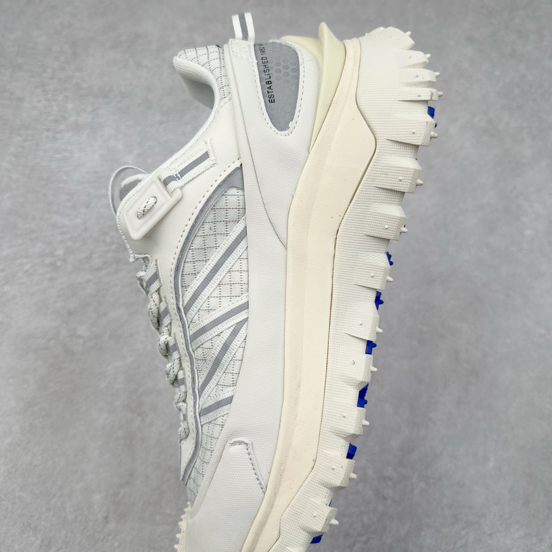 图片[7]-＃莞产 Moncler Trailgrip Gore-Tex 蒙口越野旅行系列低帮厚底轻量户外登山运动鞋 盟可睐MONCLER TRAILGRIP 鞋履新季系列 前卫设计碰撞实用科技 轻盈面料无惧炎热夏季 Trailgrip运动鞋作为盟可睐Moncler的秋冬新作横空出世 融蕴品牌山地基因 运用科技前沿技术 征服野外复杂地形 醒目的胎纹设计搭配弧形橡胶鞋头 确保经久耐穿 为山野探险与都市畅游提供高效防护 Trailgrip 2023春夏系列将在既有的实用性基础之上 推出全新配色 并采用更轻材质 尺码：35 36 37 38 39 40 41 42 43 44 45 46-选品中心