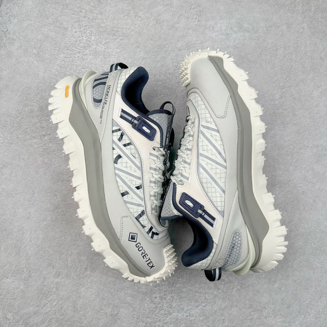 图片[3]-＃莞产 Moncler Trailgrip Gore-Tex 蒙口越野旅行系列低帮厚底轻量户外登山运动鞋 盟可睐MONCLER TRAILGRIP 鞋履新季系列 前卫设计碰撞实用科技 轻盈面料无惧炎热夏季 Trailgrip运动鞋作为盟可睐Moncler的秋冬新作横空出世 融蕴品牌山地基因 运用科技前沿技术 征服野外复杂地形 醒目的胎纹设计搭配弧形橡胶鞋头 确保经久耐穿 为山野探险与都市畅游提供高效防护 Trailgrip 2023春夏系列将在既有的实用性基础之上 推出全新配色 并采用更轻材质 尺码：35 36 37 38 39 40 41 42 43 44 45 46-选品中心