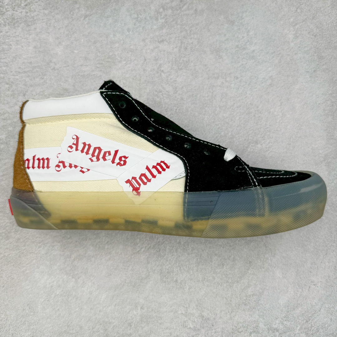 Palm Angels x Vans Sk8-Mid 联名 整体黑白红色系搭配后跟大面积咖啡色麂皮与脚背处黑色麂皮相呼应 做旧的轻微黄大底复古感直接拉满 Palm Angels经典的胶布logo以烫印的形式出现在鞋面 彰显了品牌的身份也使整体线条更丰富 货号：VN0A7TNH78C 尺码：35 36 36.5 37 38 38.5 39 40 40.5 41 42 42.5 43 44-选品中心