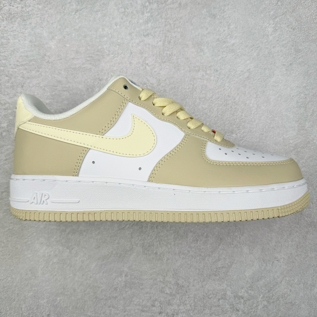 ＃空军盲盒福利 NK Air Force 1´07 Low 空军一号低帮百搭休闲运动板鞋 白菜价亏本清仓套现转新款 机不可失 好好把握 随机一双 只选尺码 商品款式均为上架顶级款式 单品零售价格2×× 保证稳赚不赔 无通货 无烂货 会有轻微瑕疵的情况 友情提醒 买到是亏还是赚 每个人定义不同福袋闷包理论上和赌博心理相同玩的就是惊喜 玩的就是心跳活动商品无严重质量问题不退换 柔软、弹性十足的缓震性能和出色的中底设计 横跨复古与现代的外型结合 造就出风靡全球 三十多年的Force 1 直到今天还深受青睐 尺码：36 36.5 37 38 38.5 39 40 40.5 41 42 42.5 43 44 44.5 45-选品中心