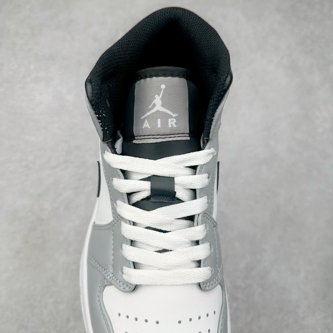 图片[5]-＃特价福利 Air Jordan AJ1 Mid 中帮系列 原装楦头纸板开发 完美鞋型 超高清洁度 鞋型不臃肿别扭 原厂内置全掌气垫 A模大底 鞋舌AJ原厂专用牛津布 AJ专用反口珍珠布 原厂无杂质高弹内里海棉 特殊封边弹力鞋带 原鞋开模 拒绝公底 购置公司同步原材料 都有细节原汁原味 忠于原版 尺码：36 36.5 37.5 38 38.5 39 40 40.5 41 42 42.5 43 44 44.5 45 46-选品中心
