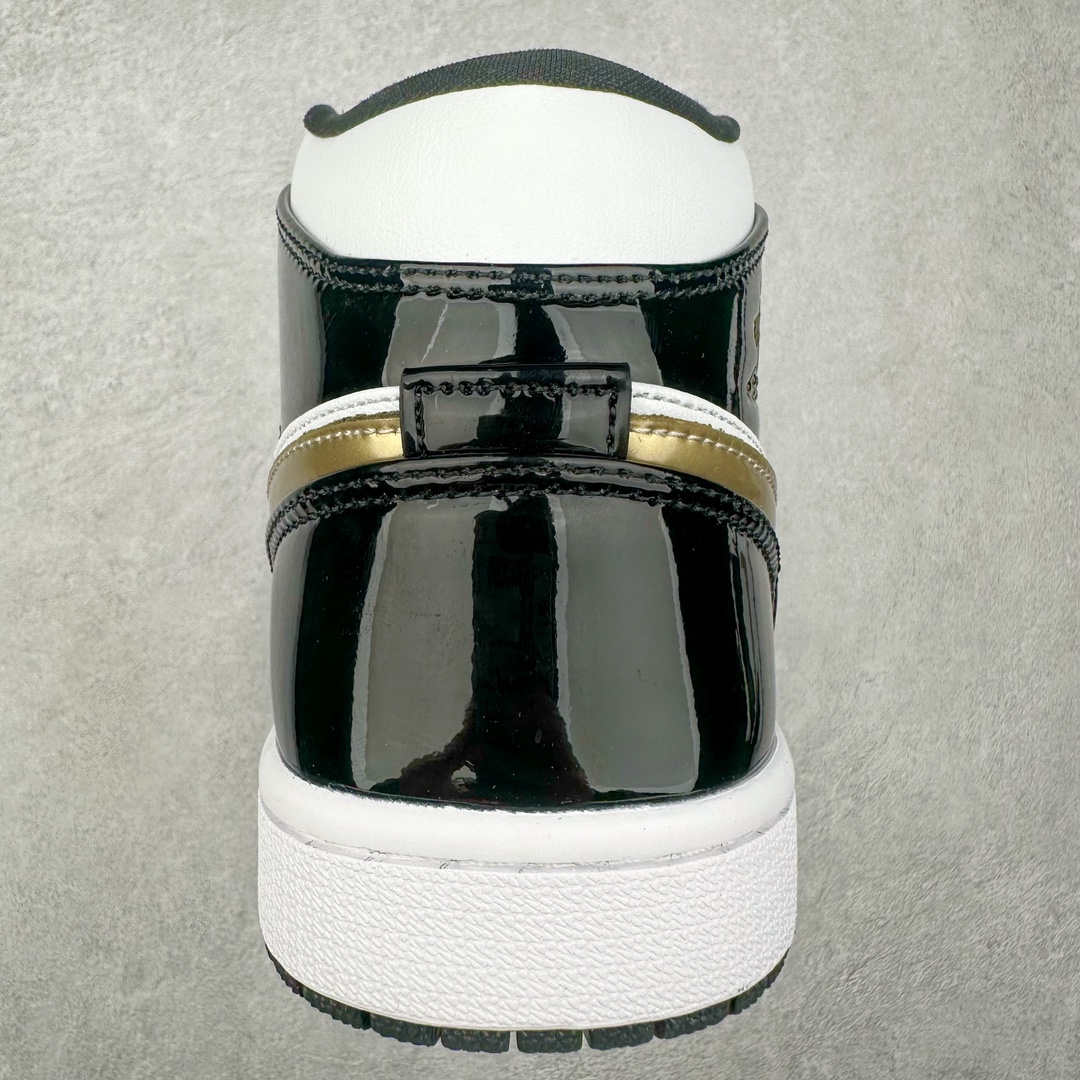 图片[8]-＃特价福利 Air Jordan AJ1 Mid 中帮系列 原装楦头纸板开发 完美鞋型 超高清洁度 鞋型不臃肿别扭 原厂内置全掌气垫 A模大底 鞋舌AJ原厂专用牛津布 AJ专用反口珍珠布 原厂无杂质高弹内里海棉 特殊封边弹力鞋带 原鞋开模 拒绝公底 购置公司同步原材料 都有细节原汁原味 忠于原版 尺码：36 36.5 37.5 38 38.5 39 40 40.5 41 42 42.5 43 44 44.5 45 46-选品中心