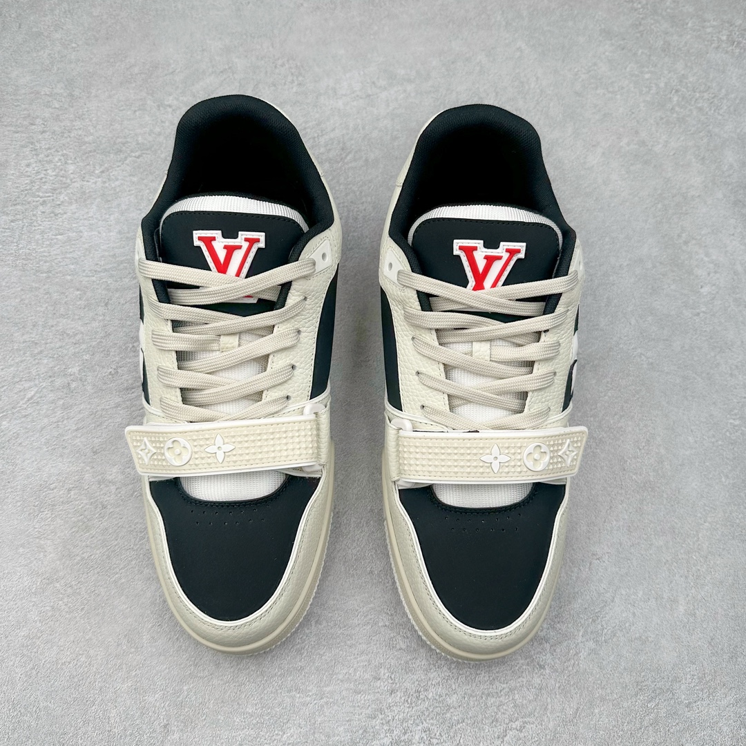 图片[2]-Louis Vuitton Trainer lv时装走秀运动鞋 高尔夫系列 全网最全配色更新最快 最成熟的做工稳定的品控 完美鞋型超高的清洁度 零毛边线头瑕疵 全套原楦原纸版原鞋开模 全网最具灵魂的版型 正确原装黄色鞋盒 正确中底印花 鞋面印花3D高频深度立体 全鞋电脑针车 紧密相连 针距密度一致 环保乳胶注塑鞋垫 厚度脚感还原原版 皮面裁剪部位 统一油边封口工艺 原装橡胶大底含胶量大底组合零偏差 专柜全套包装 防尘袋 说明书 质保卡 男女鞋 尺码：35 36 37 38 39 40 41 42 43 44 45-选品中心