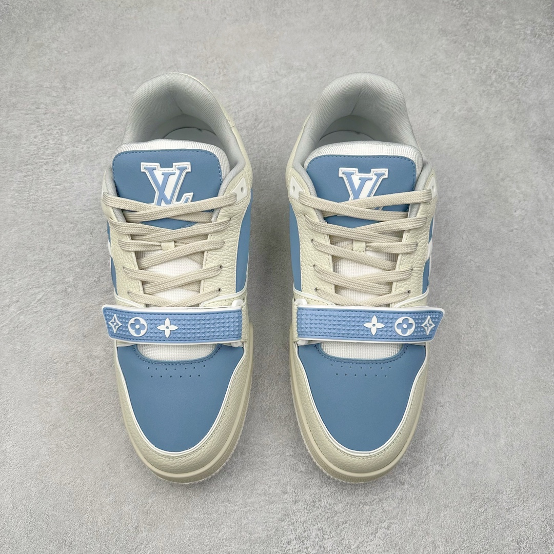 图片[2]-Louis Vuitton Trainer lv时装走秀运动鞋 高尔夫系列 全网最全配色更新最快 最成熟的做工稳定的品控 完美鞋型超高的清洁度 零毛边线头瑕疵 全套原楦原纸版原鞋开模 全网最具灵魂的版型 正确原装黄色鞋盒 正确中底印花 鞋面印花3D高频深度立体 全鞋电脑针车 紧密相连 针距密度一致 环保乳胶注塑鞋垫 厚度脚感还原原版 皮面裁剪部位 统一油边封口工艺 原装橡胶大底含胶量大底组合零偏差 专柜全套包装 防尘袋 说明书 质保卡 男女鞋 尺码：35 36 37 38 39 40 41 42 43 44 45-选品中心