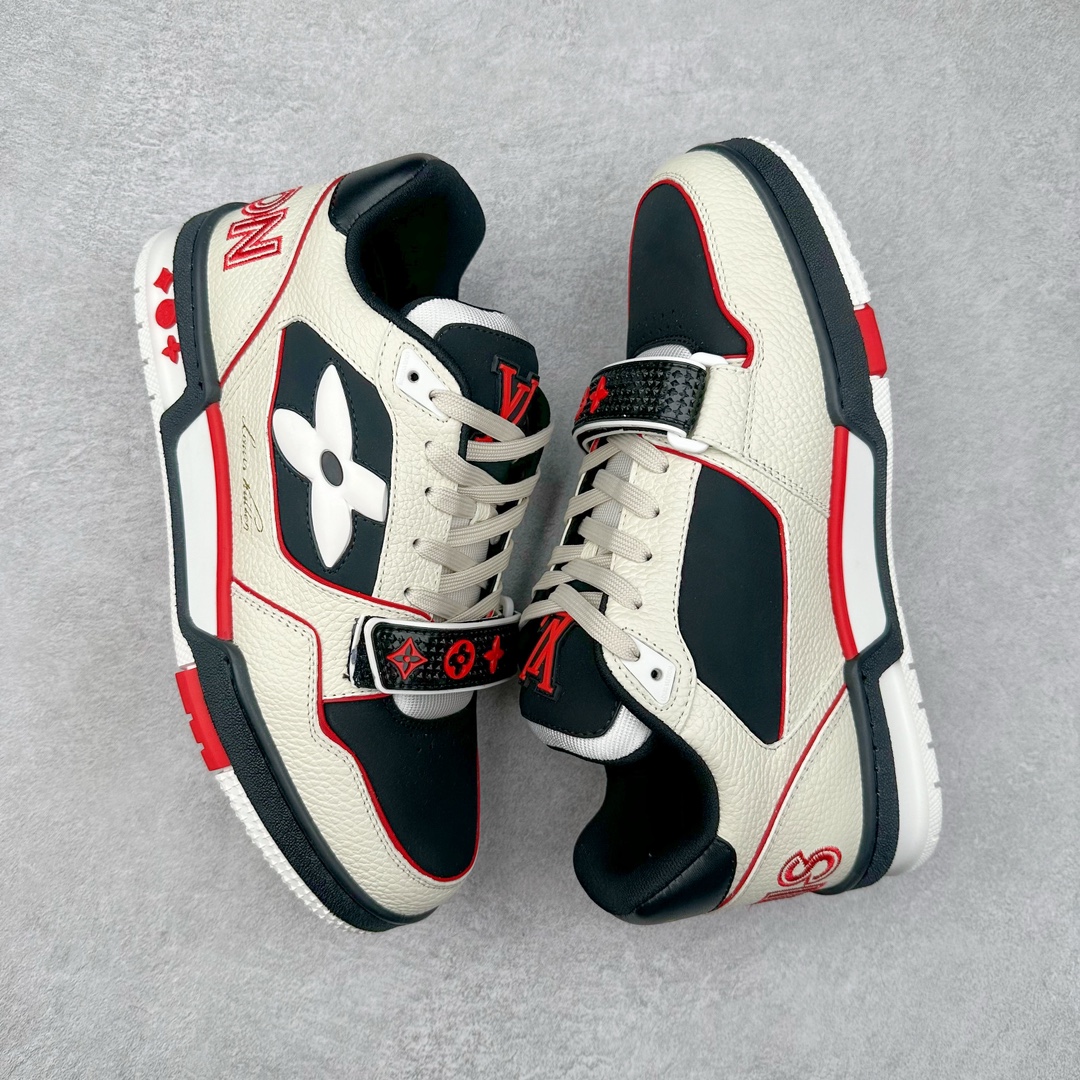 图片[3]-Louis Vuitton Trainer lv时装走秀运动鞋 高尔夫系列 全网最全配色更新最快 最成熟的做工稳定的品控 完美鞋型超高的清洁度 零毛边线头瑕疵 全套原楦原纸版原鞋开模 全网最具灵魂的版型 正确原装黄色鞋盒 正确中底印花 鞋面印花3D高频深度立体 全鞋电脑针车 紧密相连 针距密度一致 环保乳胶注塑鞋垫 厚度脚感还原原版 皮面裁剪部位 统一油边封口工艺 原装橡胶大底含胶量大底组合零偏差 专柜全套包装 防尘袋 说明书 质保卡 男女鞋 尺码：35 36 37 38 39 40 41 42 43 44 45-选品中心