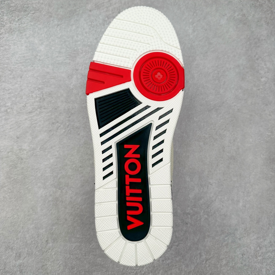 图片[9]-Louis Vuitton Trainer lv时装走秀运动鞋 高尔夫系列 全网最全配色更新最快 最成熟的做工稳定的品控 完美鞋型超高的清洁度 零毛边线头瑕疵 全套原楦原纸版原鞋开模 全网最具灵魂的版型 正确原装黄色鞋盒 正确中底印花 鞋面印花3D高频深度立体 全鞋电脑针车 紧密相连 针距密度一致 环保乳胶注塑鞋垫 厚度脚感还原原版 皮面裁剪部位 统一油边封口工艺 原装橡胶大底含胶量大底组合零偏差 专柜全套包装 防尘袋 说明书 质保卡 男女鞋 尺码：35 36 37 38 39 40 41 42 43 44 45-选品中心