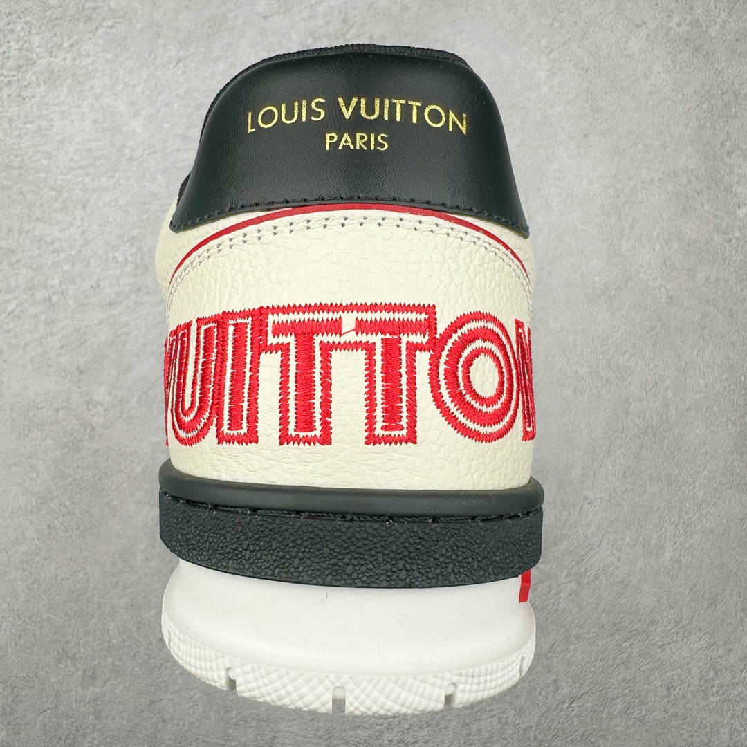 图片[8]-Louis Vuitton Trainer lv时装走秀运动鞋 高尔夫系列 全网最全配色更新最快 最成熟的做工稳定的品控 完美鞋型超高的清洁度 零毛边线头瑕疵 全套原楦原纸版原鞋开模 全网最具灵魂的版型 正确原装黄色鞋盒 正确中底印花 鞋面印花3D高频深度立体 全鞋电脑针车 紧密相连 针距密度一致 环保乳胶注塑鞋垫 厚度脚感还原原版 皮面裁剪部位 统一油边封口工艺 原装橡胶大底含胶量大底组合零偏差 专柜全套包装 防尘袋 说明书 质保卡 男女鞋 尺码：35 36 37 38 39 40 41 42 43 44 45-选品中心