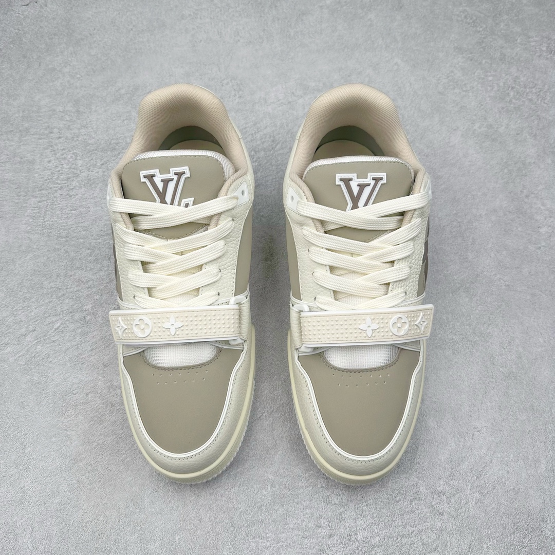 图片[2]-Louis Vuitton Trainer lv时装走秀运动鞋 高尔夫系列 全网最全配色更新最快 最成熟的做工稳定的品控 完美鞋型超高的清洁度 零毛边线头瑕疵 全套原楦原纸版原鞋开模 全网最具灵魂的版型 正确原装黄色鞋盒 正确中底印花 鞋面印花3D高频深度立体 全鞋电脑针车 紧密相连 针距密度一致 环保乳胶注塑鞋垫 厚度脚感还原原版 皮面裁剪部位 统一油边封口工艺 原装橡胶大底含胶量大底组合零偏差 专柜全套包装 防尘袋 说明书 质保卡 男女鞋 尺码：35 36 37 38 39 40 41 42 43 44 45-选品中心