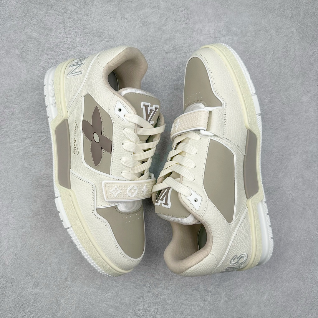 图片[3]-Louis Vuitton Trainer lv时装走秀运动鞋 高尔夫系列 全网最全配色更新最快 最成熟的做工稳定的品控 完美鞋型超高的清洁度 零毛边线头瑕疵 全套原楦原纸版原鞋开模 全网最具灵魂的版型 正确原装黄色鞋盒 正确中底印花 鞋面印花3D高频深度立体 全鞋电脑针车 紧密相连 针距密度一致 环保乳胶注塑鞋垫 厚度脚感还原原版 皮面裁剪部位 统一油边封口工艺 原装橡胶大底含胶量大底组合零偏差 专柜全套包装 防尘袋 说明书 质保卡 男女鞋 尺码：35 36 37 38 39 40 41 42 43 44 45-选品中心