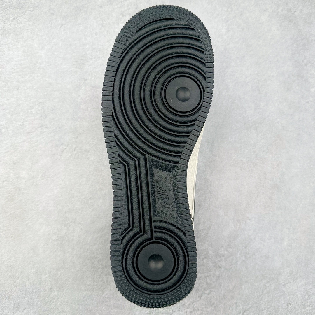 图片[9]-NK Air Force 1´07 Low 空军一号低帮百搭休闲运动板鞋 XZ3328-506 柔软、弹性十足的缓震性能和出色的中底设计 横跨复古与现代的外型结合 造就出风靡全球 三十多年的Force 1 直到今天还深受青睐 尺码：36 36.5 37.5 38 38.5 39 40 40.5 41 42 42.5 43 44 44.5 45-选品中心