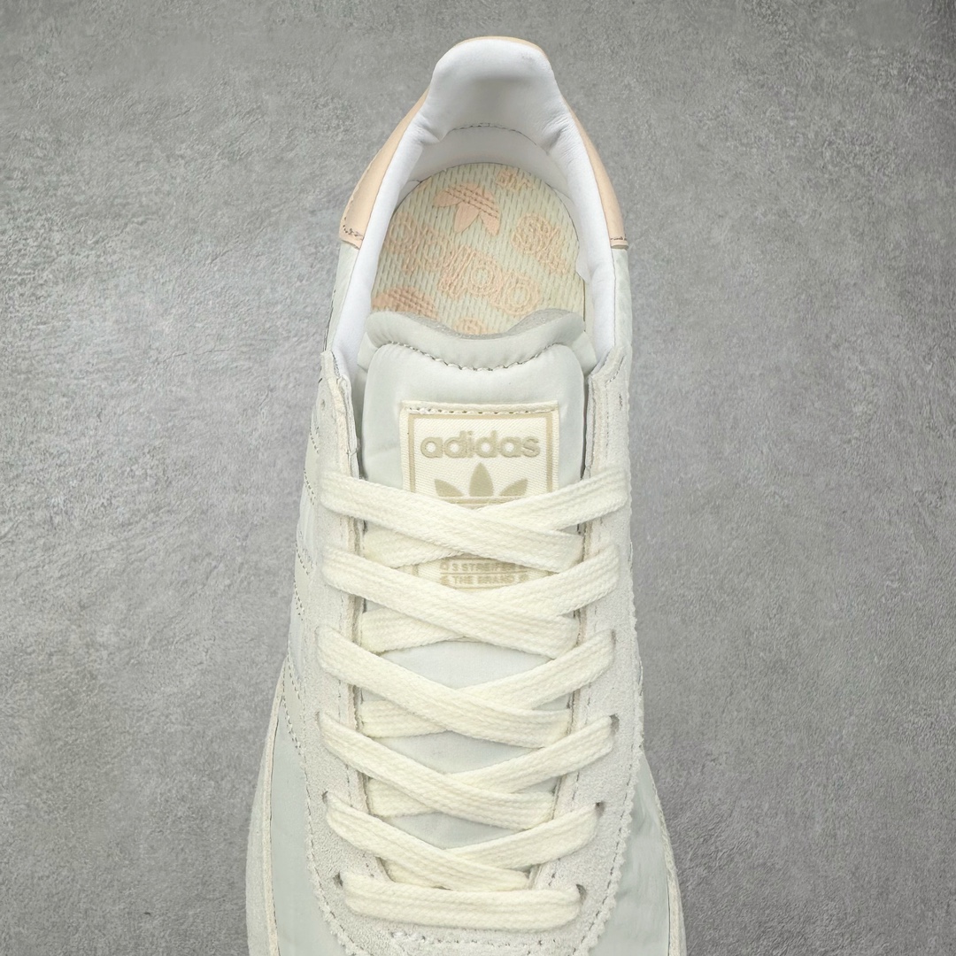 图片[5]-＃纯原 AD Wmns SL72 OG 系列德训足球风百搭低帮休闲运动板鞋 JI2491 采用高弹EVA+MODEL+RB三层组合底 区别市面RB一体大底 三层组合鞋底重量与原鞋一致 Originals 将有「T 头鞋」造型的诞生于 1972 年的 SL72 鞋款复刻带回 各位买鞋又有新选择了 1972 年 SL72 问世后 引领了后来阿迪达斯的跑鞋发展方向 其中「SL」代表了 Super Light 彰显了产品轻便的特性 1972 年 SL72 问世后 引领了后来阿迪达斯的跑鞋发展方向 其中「SL」代表了 Super Light 彰显了产品轻便的特性 这次 Originals 延续其轻质经典的基因 带来男女两款 SL72 男生款带来 SL72 RS 鞋型 RS 意为 Reshaped（重塑）鞋款在保留了经典的外观基础上 在尼龙材质里增加了填充物 使鞋型更加挺立和饱满 鞋头则更加圆润 鞋底的 EVA 材质则增加了鞋款的高度 女生款则带来 SL72 OG W 鞋型 OG 顾名思义则是致敬经典款式 相较于 RS（Reshaped）鞋款 鞋身更加纤细 其整体鞋身轮廓、线条、细节、材质上尊崇 70 年代 SL72 的设计 还原经典味道 尺码：36 36⅔ 37⅓ 38 38⅔ 39⅓ 40 40⅔ 41⅓ 42 42⅔ 43⅓ 44 44⅔ 45-选品中心