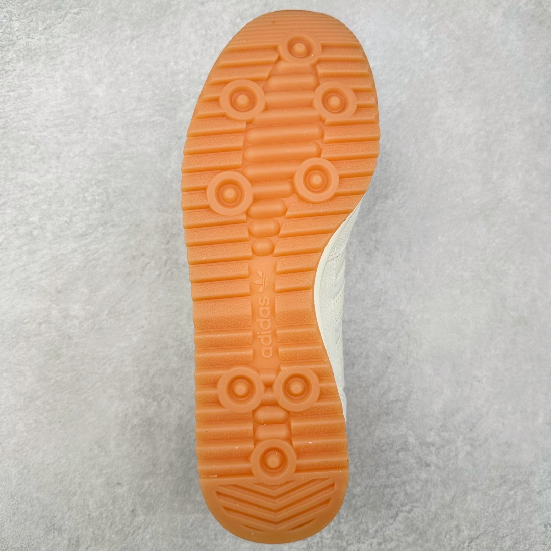 图片[9]-＃纯原 AD Wmns SL72 OG 系列德训足球风百搭低帮休闲运动板鞋 JI2491 采用高弹EVA+MODEL+RB三层组合底 区别市面RB一体大底 三层组合鞋底重量与原鞋一致 Originals 将有「T 头鞋」造型的诞生于 1972 年的 SL72 鞋款复刻带回 各位买鞋又有新选择了 1972 年 SL72 问世后 引领了后来阿迪达斯的跑鞋发展方向 其中「SL」代表了 Super Light 彰显了产品轻便的特性 1972 年 SL72 问世后 引领了后来阿迪达斯的跑鞋发展方向 其中「SL」代表了 Super Light 彰显了产品轻便的特性 这次 Originals 延续其轻质经典的基因 带来男女两款 SL72 男生款带来 SL72 RS 鞋型 RS 意为 Reshaped（重塑）鞋款在保留了经典的外观基础上 在尼龙材质里增加了填充物 使鞋型更加挺立和饱满 鞋头则更加圆润 鞋底的 EVA 材质则增加了鞋款的高度 女生款则带来 SL72 OG W 鞋型 OG 顾名思义则是致敬经典款式 相较于 RS（Reshaped）鞋款 鞋身更加纤细 其整体鞋身轮廓、线条、细节、材质上尊崇 70 年代 SL72 的设计 还原经典味道 尺码：36 36⅔ 37⅓ 38 38⅔ 39⅓ 40 40⅔ 41⅓ 42 42⅔ 43⅓ 44 44⅔ 45-选品中心