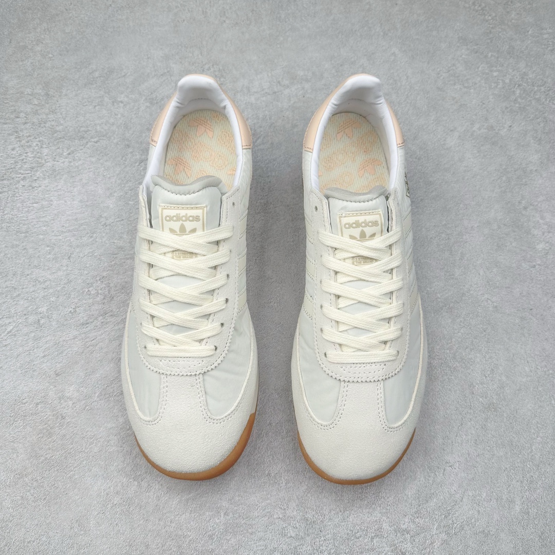 图片[2]-＃纯原 AD Wmns SL72 OG 系列德训足球风百搭低帮休闲运动板鞋 JI2491 采用高弹EVA+MODEL+RB三层组合底 区别市面RB一体大底 三层组合鞋底重量与原鞋一致 Originals 将有「T 头鞋」造型的诞生于 1972 年的 SL72 鞋款复刻带回 各位买鞋又有新选择了 1972 年 SL72 问世后 引领了后来阿迪达斯的跑鞋发展方向 其中「SL」代表了 Super Light 彰显了产品轻便的特性 1972 年 SL72 问世后 引领了后来阿迪达斯的跑鞋发展方向 其中「SL」代表了 Super Light 彰显了产品轻便的特性 这次 Originals 延续其轻质经典的基因 带来男女两款 SL72 男生款带来 SL72 RS 鞋型 RS 意为 Reshaped（重塑）鞋款在保留了经典的外观基础上 在尼龙材质里增加了填充物 使鞋型更加挺立和饱满 鞋头则更加圆润 鞋底的 EVA 材质则增加了鞋款的高度 女生款则带来 SL72 OG W 鞋型 OG 顾名思义则是致敬经典款式 相较于 RS（Reshaped）鞋款 鞋身更加纤细 其整体鞋身轮廓、线条、细节、材质上尊崇 70 年代 SL72 的设计 还原经典味道 尺码：36 36⅔ 37⅓ 38 38⅔ 39⅓ 40 40⅔ 41⅓ 42 42⅔ 43⅓ 44 44⅔ 45-选品中心