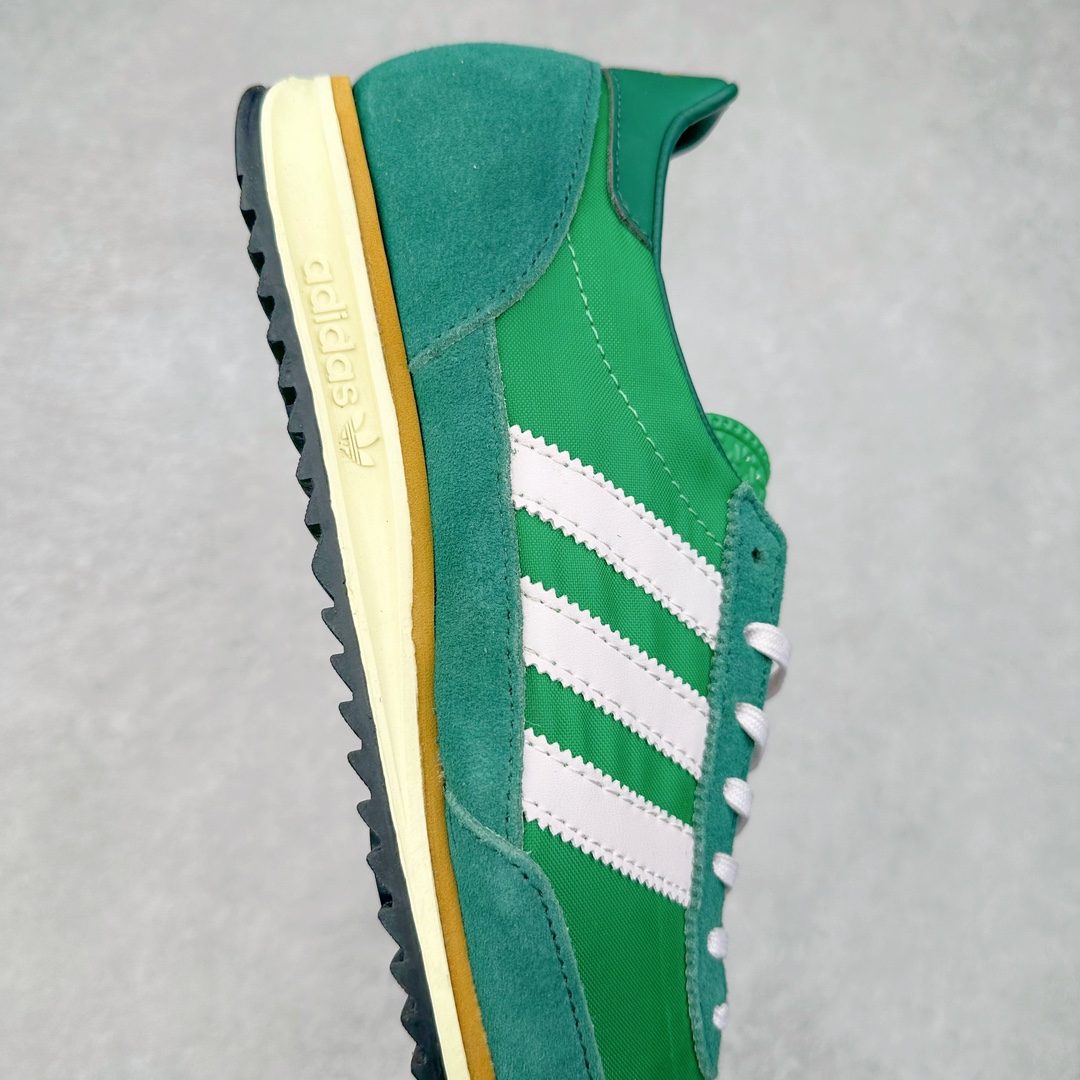 图片[6]-＃HP纯原 AD Wmns SL72 OG 系列德训足球风百搭低帮休闲运动板鞋 JG2133 采用高弹EVA+MODEL+RB三层组合底 区别市面RB一体大底 三层组合鞋底重量与原鞋一致 Originals 将有「T 头鞋」造型的诞生于 1972 年的 SL72 鞋款复刻带回 各位买鞋又有新选择了 1972 年 SL72 问世后 引领了后来阿迪达斯的跑鞋发展方向 其中「SL」代表了 Super Light 彰显了产品轻便的特性 1972 年 SL72 问世后 引领了后来阿迪达斯的跑鞋发展方向 其中「SL」代表了 Super Light 彰显了产品轻便的特性 这次 Originals 延续其轻质经典的基因 带来男女两款 SL72 男生款带来 SL72 RS 鞋型 RS 意为 Reshaped（重塑）鞋款在保留了经典的外观基础上 在尼龙材质里增加了填充物 使鞋型更加挺立和饱满 鞋头则更加圆润 鞋底的 EVA 材质则增加了鞋款的高度 女生款则带来 SL72 OG W 鞋型 OG 顾名思义则是致敬经典款式 相较于 RS（Reshaped）鞋款 鞋身更加纤细 其整体鞋身轮廓、线条、细节、材质上尊崇 70 年代 SL72 的设计 还原经典味道 尺码：36 36⅔ 37⅓ 38 38⅔ 39⅓ 40 40⅔ 41⅓ 42 42⅔ 43⅓ 44 44⅔ 45-选品中心