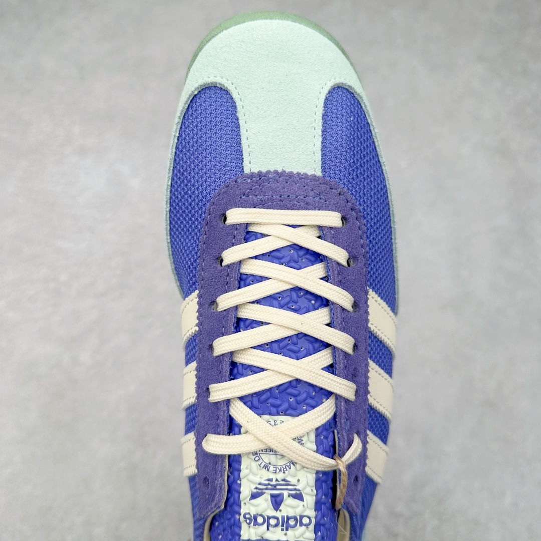 图片[4]-＃HP纯原 AD Wmns SL72 OG 系列德训足球风百搭低帮休闲运动板鞋 IH0290 采用高弹EVA+MODEL+RB三层组合底 区别市面RB一体大底 三层组合鞋底重量与原鞋一致 Originals 将有「T 头鞋」造型的诞生于 1972 年的 SL72 鞋款复刻带回 各位买鞋又有新选择了 1972 年 SL72 问世后 引领了后来阿迪达斯的跑鞋发展方向 其中「SL」代表了 Super Light 彰显了产品轻便的特性 1972 年 SL72 问世后 引领了后来阿迪达斯的跑鞋发展方向 其中「SL」代表了 Super Light 彰显了产品轻便的特性 这次 Originals 延续其轻质经典的基因 带来男女两款 SL72 男生款带来 SL72 RS 鞋型 RS 意为 Reshaped（重塑）鞋款在保留了经典的外观基础上 在尼龙材质里增加了填充物 使鞋型更加挺立和饱满 鞋头则更加圆润 鞋底的 EVA 材质则增加了鞋款的高度 女生款则带来 SL72 OG W 鞋型 OG 顾名思义则是致敬经典款式 相较于 RS（Reshaped）鞋款 鞋身更加纤细 其整体鞋身轮廓、线条、细节、材质上尊崇 70 年代 SL72 的设计 还原经典味道 尺码：36 36⅔ 37⅓ 38 38⅔ 39⅓ 40 40⅔ 41⅓ 42 42⅔ 43⅓ 44 44⅔ 45-选品中心