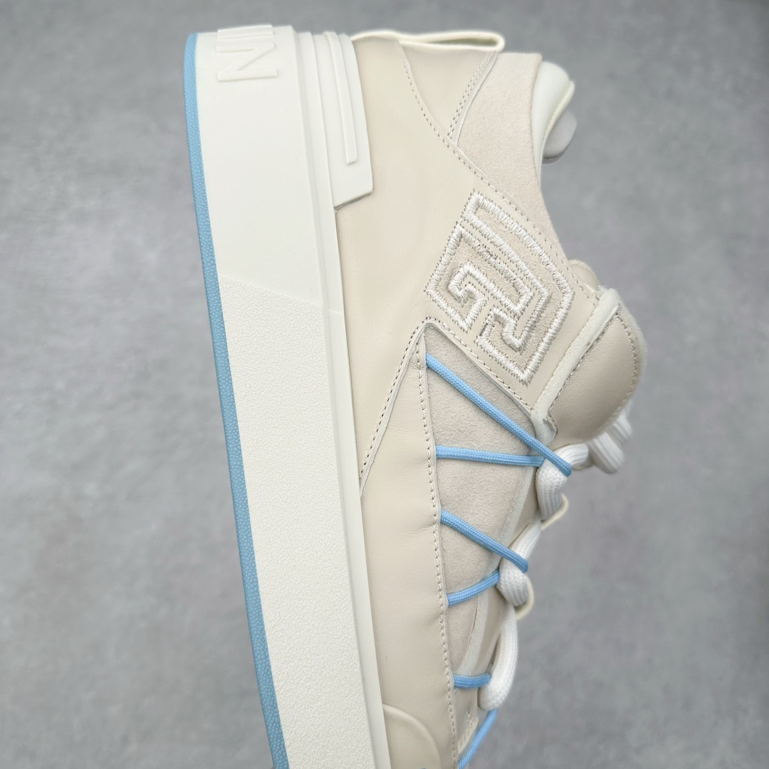 图片[6]-BALMAIN B-Court 巴尔曼小牛皮徽标刺绣低帮休闲男款板鞋 官网已经发售 平台力推流量热款 BALMAIN以其大胆而富有远见的廓形而著称 旨在为穿着者赋予力量 这款鞋履采用全身小牛皮鞋面拼接 牛皮内里垫脚 包裹性舒适性能强 鞋舌Balmain标志细节 鞋底独家开发私模 全网第一家出货 鞋后跟立体字母logo细节 鞋底Balmain标志 全套原版一致包装 尺码：39 40 41 42 43 44 45 46-选品中心