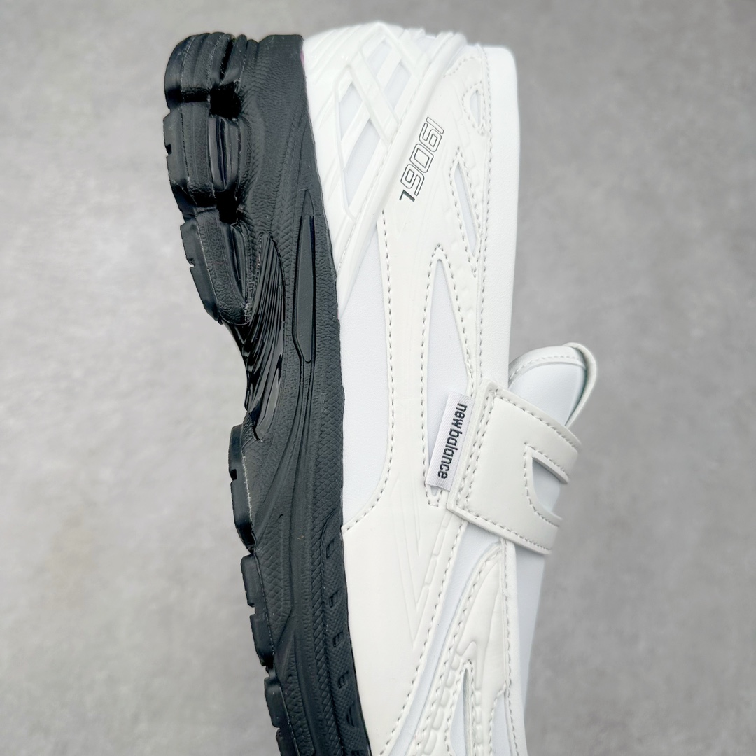 图片[6]-JUNYA WATANABE x New Balance NB 1906R 新百伦联名款舒适百搭防滑低帮生活休闲鞋乐福鞋 Junya Watanabe 和 New Balance 再次联手，推出了全新的合作款——1906 Loafer。这款跨越运动鞋与皮鞋界限的设计。设计将 New Balance 1906R 的技术与经典皮革便鞋的风格完美融合。厚实的鞋底与精致的漆皮鞋面，不仅保留了运动鞋的舒适感，还能轻松驾驭休闲与正式造型。一位国外鞋友对此鞋的评价颇具趣味：“这是开完重要会议后，立马开始 5K 长跑的理想鞋款。”-选品中心