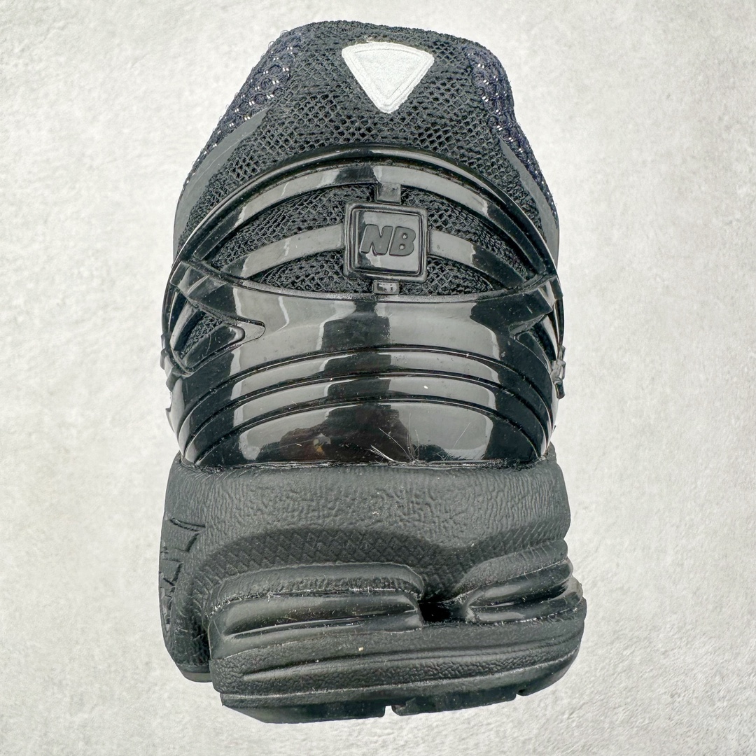 图片[8]-New Balance M1906R NB新百伦系列复古老爹风休闲运动慢跑鞋 采用轻质牛剖革拼接透气网眼衬垫织物鞋面材质 T-Beam大底提供足步弓支撑 保持步态稳定#后跟搭载外露缓震胶 鞋身整体以各种深浅不一的灰色覆盖 鞋头以淡蓝色调装饰，网眼衬垫通过不规律的色块实现做旧的美感 泛黄的鞋底更是进一步增添了复古气息 尺码：36 37 37.5 38 38.5 39.5 40 40.5 41.5 42 42.5 43 44 45-选品中心