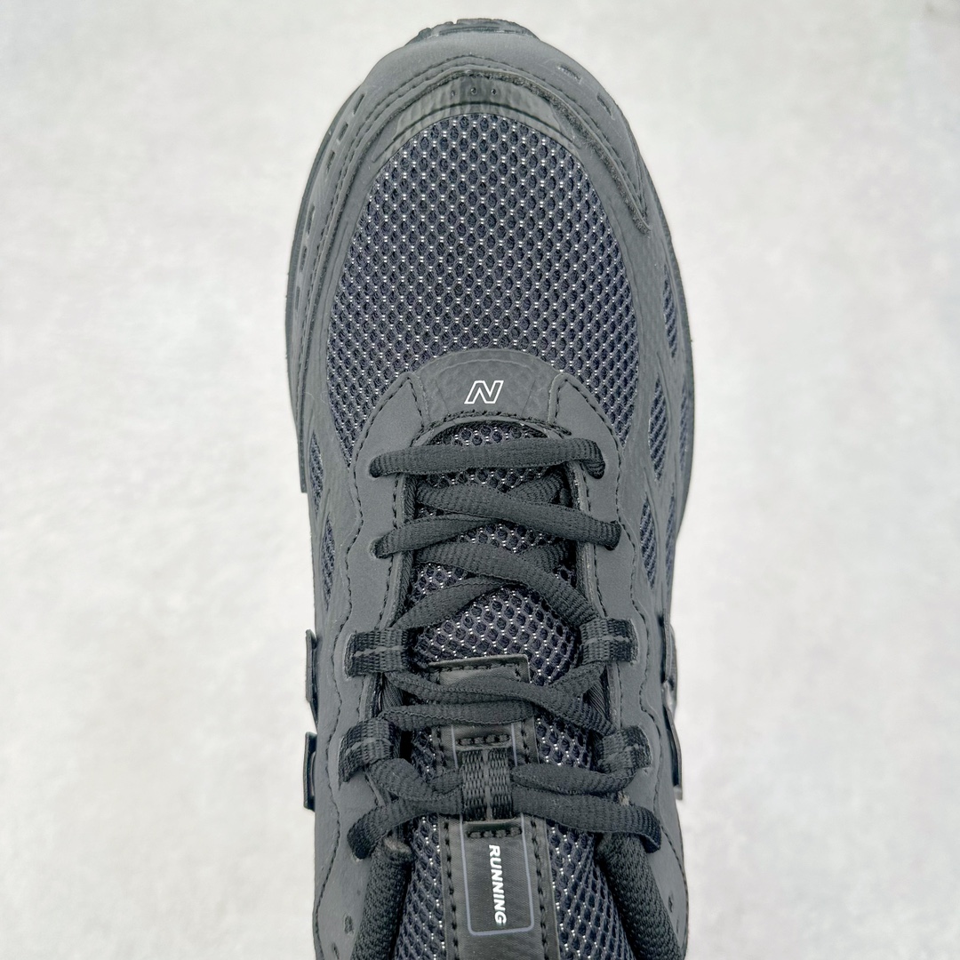 图片[4]-New Balance M1906R NB新百伦系列复古老爹风休闲运动慢跑鞋 采用轻质牛剖革拼接透气网眼衬垫织物鞋面材质 T-Beam大底提供足步弓支撑 保持步态稳定#后跟搭载外露缓震胶 鞋身整体以各种深浅不一的灰色覆盖 鞋头以淡蓝色调装饰，网眼衬垫通过不规律的色块实现做旧的美感 泛黄的鞋底更是进一步增添了复古气息 尺码：36 37 37.5 38 38.5 39.5 40 40.5 41.5 42 42.5 43 44 45-选品中心