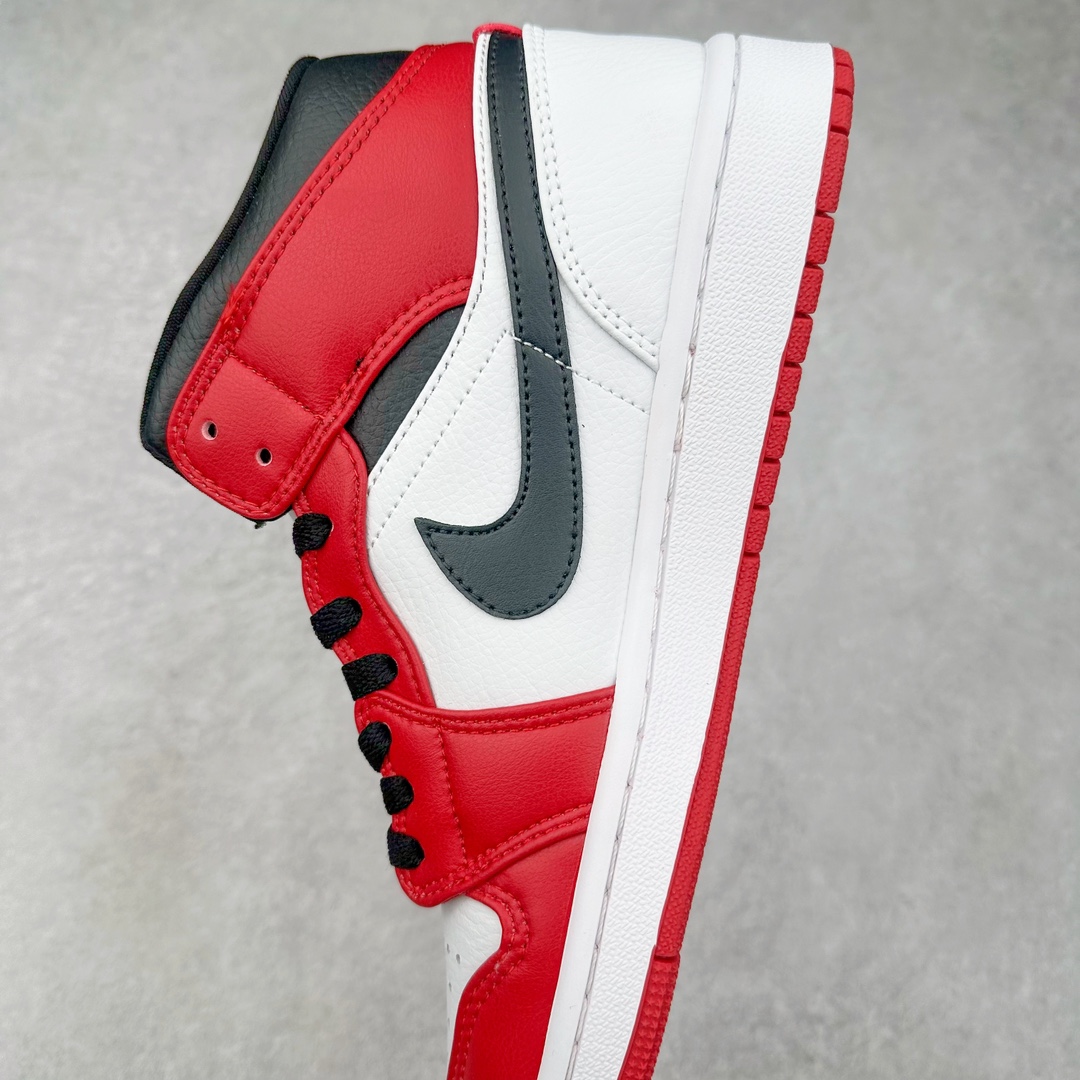 图片[7]-＃特价福利 Air Jordan AJ1 Mid 中帮系列 原装楦头纸板开发 完美鞋型 超高清洁度 鞋型不臃肿别扭 原厂内置全掌气垫 A模大底 鞋舌AJ原厂专用牛津布 AJ专用反口珍珠布 原厂无杂质高弹内里海棉 特殊封边弹力鞋带 原鞋开模 拒绝公底 购置公司同步原材料 都有细节原汁原味 忠于原版 尺码：36 36.5 37.5 38 38.5 39 40 40.5 41 42 42.5 43 44 44.5 45 46-选品中心