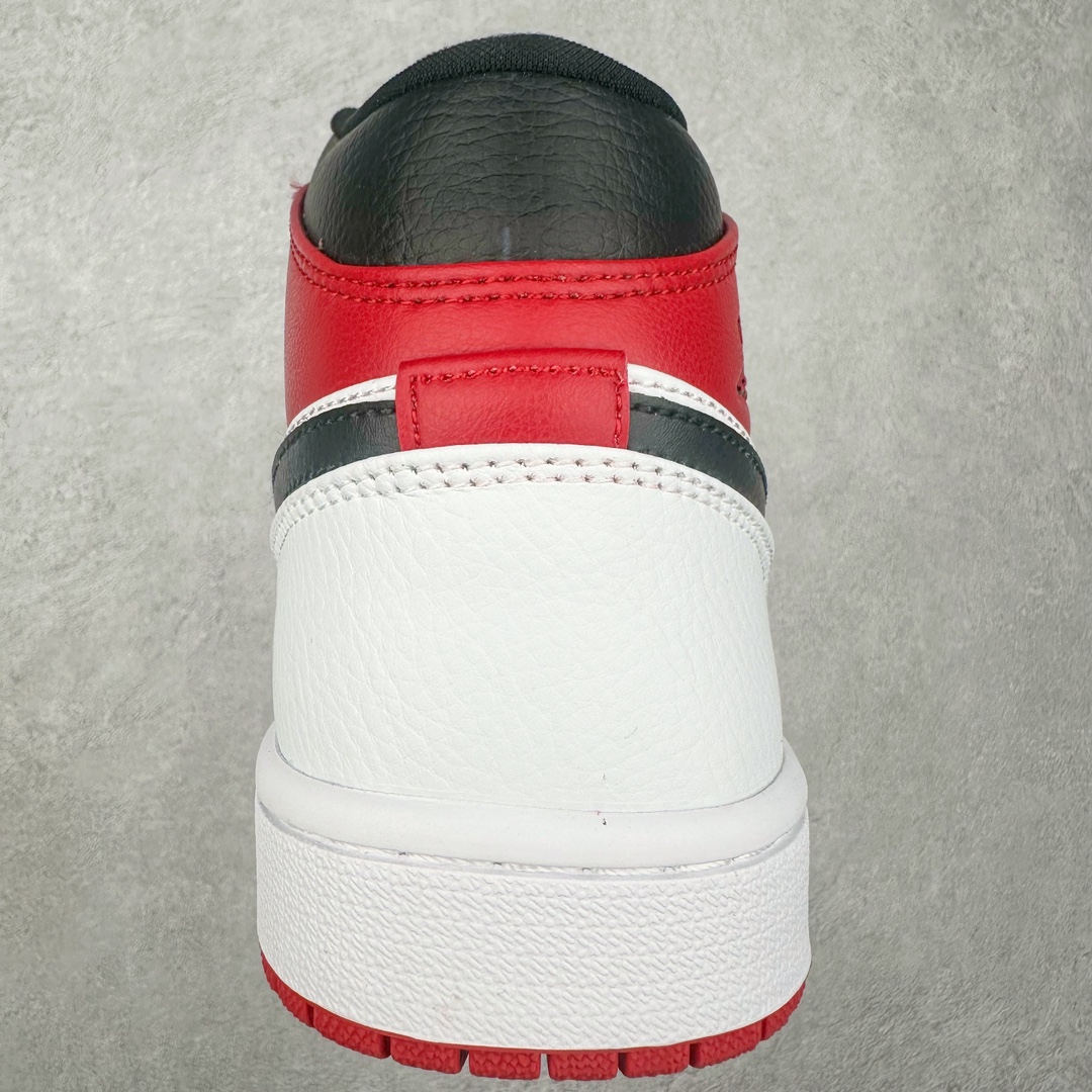 图片[8]-＃特价福利 Air Jordan AJ1 Mid 中帮系列 原装楦头纸板开发 完美鞋型 超高清洁度 鞋型不臃肿别扭 原厂内置全掌气垫 A模大底 鞋舌AJ原厂专用牛津布 AJ专用反口珍珠布 原厂无杂质高弹内里海棉 特殊封边弹力鞋带 原鞋开模 拒绝公底 购置公司同步原材料 都有细节原汁原味 忠于原版 尺码：36 36.5 37.5 38 38.5 39 40 40.5 41 42 42.5 43 44 44.5 45 46-选品中心