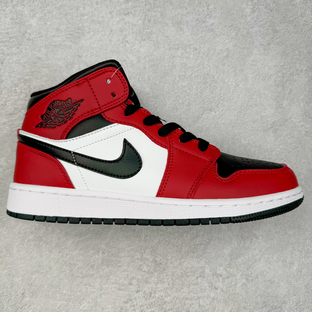 图片[6]-＃特价福利 Air Jordan AJ1 Mid 中帮系列 原装楦头纸板开发 完美鞋型 超高清洁度 鞋型不臃肿别扭 原厂内置全掌气垫 A模大底 鞋舌AJ原厂专用牛津布 AJ专用反口珍珠布 原厂无杂质高弹内里海棉 特殊封边弹力鞋带 原鞋开模 拒绝公底 购置公司同步原材料 都有细节原汁原味 忠于原版 尺码：36 36.5 37.5 38 38.5 39 40 40.5 41 42 42.5 43 44 44.5 45 46-选品中心