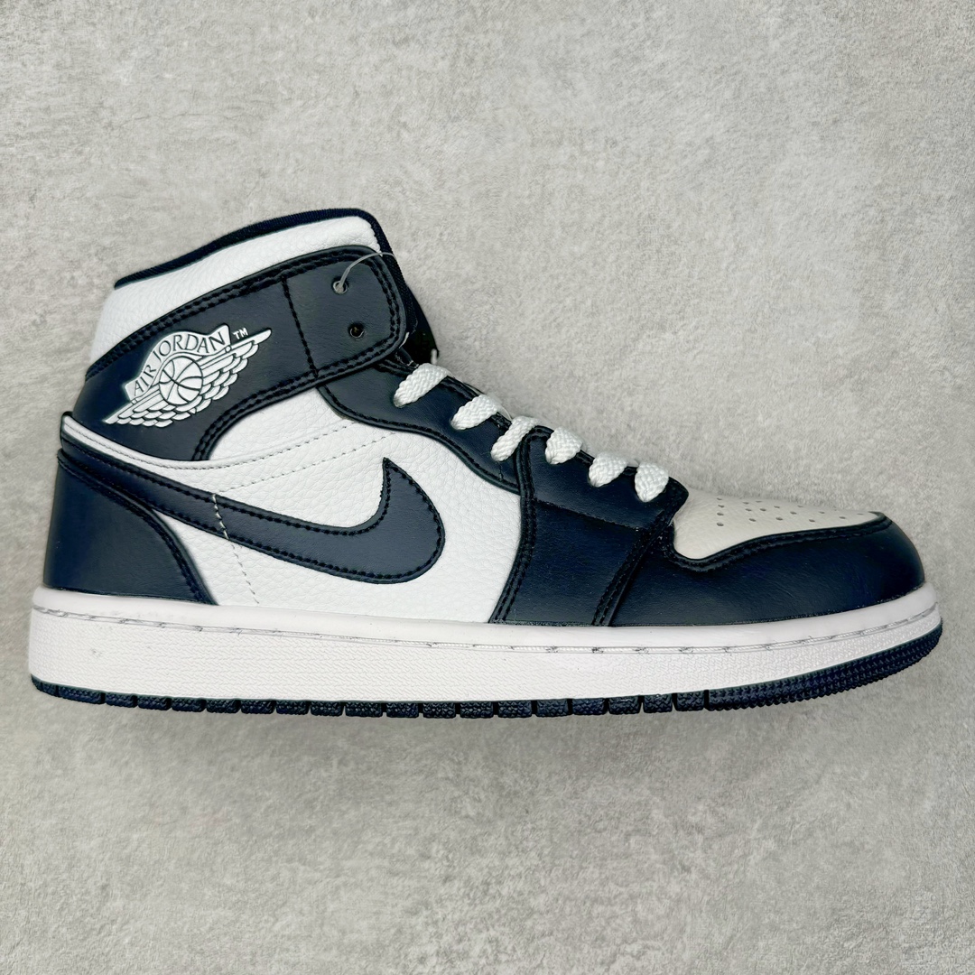 图片[8]-＃特价福利 Air Jordan AJ1 Mid 中帮系列 原装楦头纸板开发 完美鞋型 超高清洁度 鞋型不臃肿别扭 原厂内置全掌气垫 A模大底 鞋舌AJ原厂专用牛津布 AJ专用反口珍珠布 原厂无杂质高弹内里海棉 特殊封边弹力鞋带 原鞋开模 拒绝公底 购置公司同步原材料 都有细节原汁原味 忠于原版 尺码：36 36.5 37.5 38 38.5 39 40 40.5 41 42 42.5 43 44 44.5 45 46-选品中心