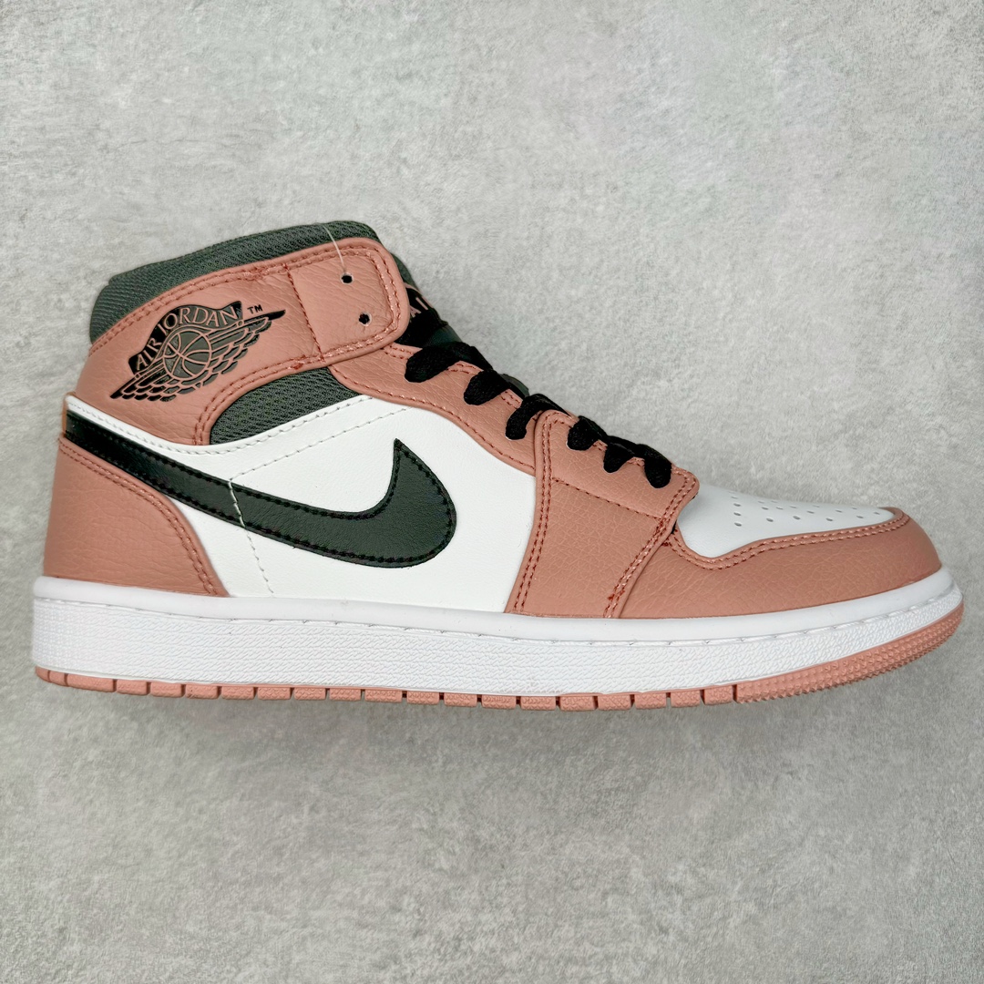 图片[8]-＃特价福利 Air Jordan AJ1 Mid 中帮系列 原装楦头纸板开发 完美鞋型 超高清洁度 鞋型不臃肿别扭 原厂内置全掌气垫 A模大底 鞋舌AJ原厂专用牛津布 AJ专用反口珍珠布 原厂无杂质高弹内里海棉 特殊封边弹力鞋带 原鞋开模 拒绝公底 购置公司同步原材料 都有细节原汁原味 忠于原版 尺码：36 36.5 37.5 38 38.5 39 40 40.5 41 42 42.5 43 44 44.5 45 46-选品中心