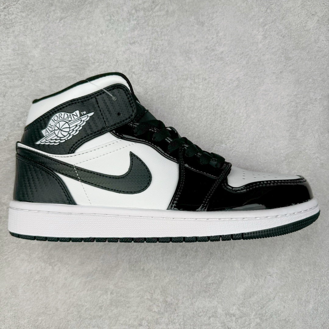 图片[4]-＃特价福利 Air Jordan AJ1 Mid 中帮系列 原装楦头纸板开发 完美鞋型 超高清洁度 鞋型不臃肿别扭 原厂内置全掌气垫 A模大底 鞋舌AJ原厂专用牛津布 AJ专用反口珍珠布 原厂无杂质高弹内里海棉 特殊封边弹力鞋带 原鞋开模 拒绝公底 购置公司同步原材料 都有细节原汁原味 忠于原版 尺码：36 36.5 37.5 38 38.5 39 40 40.5 41 42 42.5 43 44 44.5 45 46-选品中心