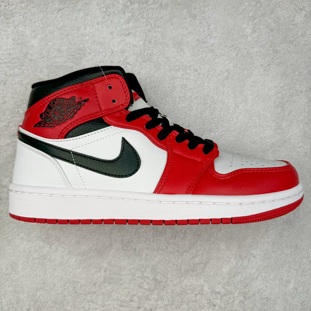 图片[3]-＃特价福利 Air Jordan AJ1 Mid 中帮系列 原装楦头纸板开发 完美鞋型 超高清洁度 鞋型不臃肿别扭 原厂内置全掌气垫 A模大底 鞋舌AJ原厂专用牛津布 AJ专用反口珍珠布 原厂无杂质高弹内里海棉 特殊封边弹力鞋带 原鞋开模 拒绝公底 购置公司同步原材料 都有细节原汁原味 忠于原版 尺码：36 36.5 37.5 38 38.5 39 40 40.5 41 42 42.5 43 44 44.5 45 46-选品中心