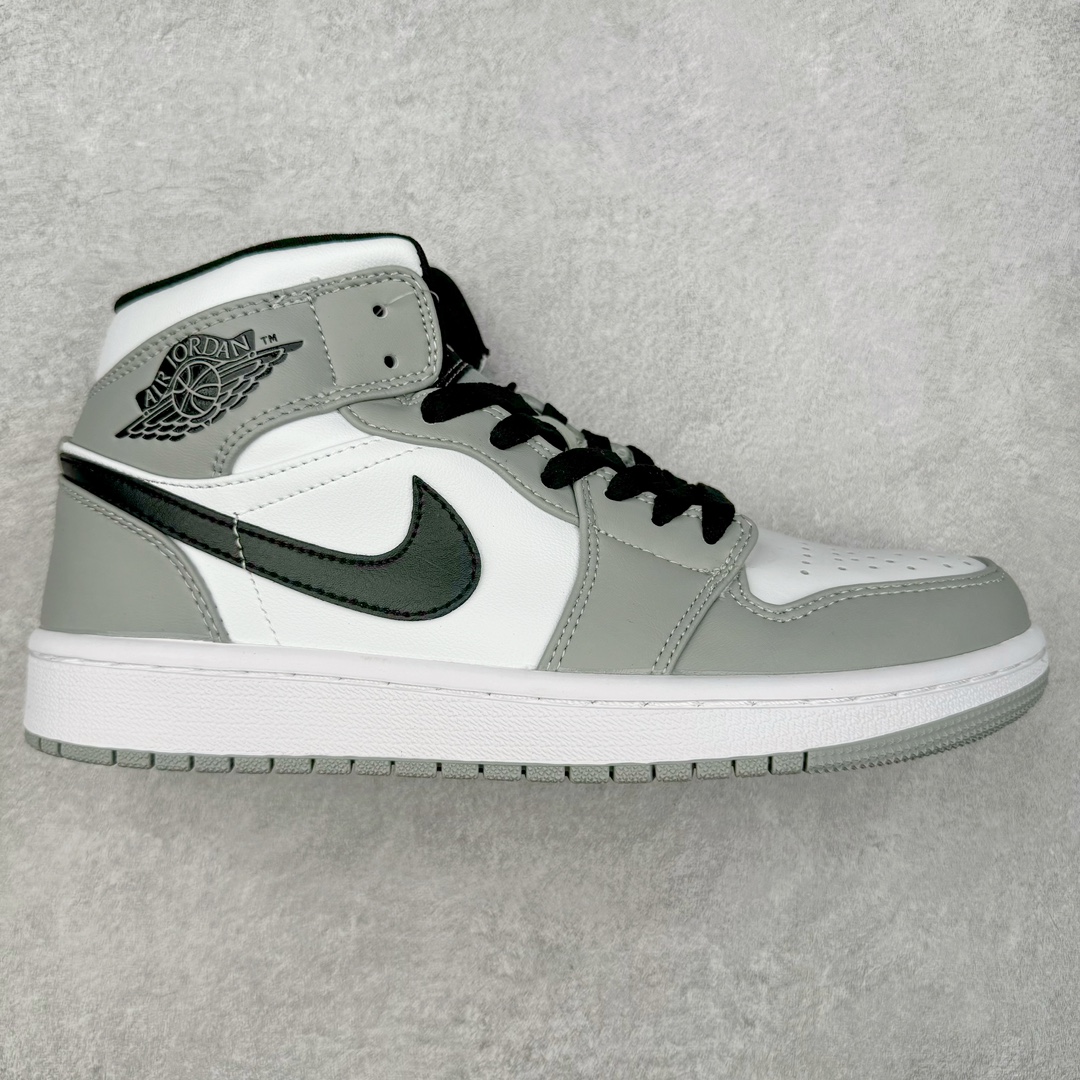 图片[7]-＃特价福利 Air Jordan AJ1 Mid 中帮系列 原装楦头纸板开发 完美鞋型 超高清洁度 鞋型不臃肿别扭 原厂内置全掌气垫 A模大底 鞋舌AJ原厂专用牛津布 AJ专用反口珍珠布 原厂无杂质高弹内里海棉 特殊封边弹力鞋带 原鞋开模 拒绝公底 购置公司同步原材料 都有细节原汁原味 忠于原版 尺码：36 36.5 37.5 38 38.5 39 40 40.5 41 42 42.5 43 44 44.5 45 46-选品中心