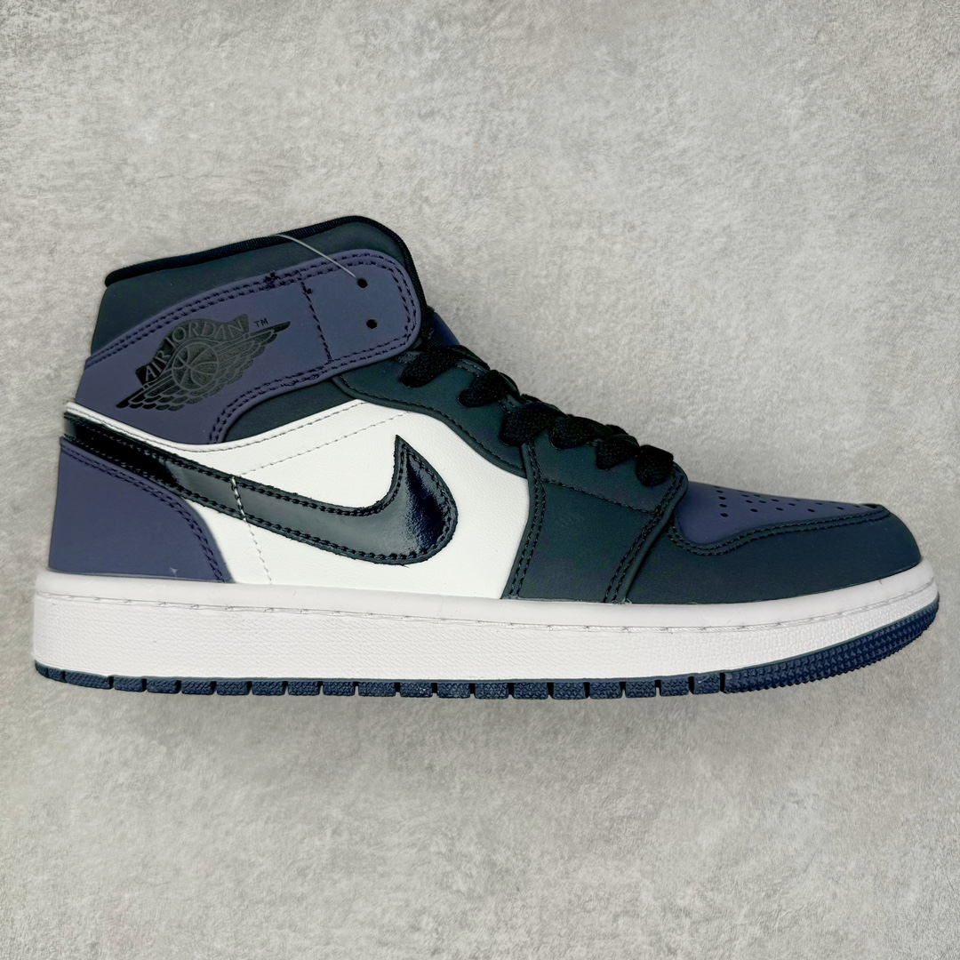 图片[4]-＃特价福利 Air Jordan AJ1 Mid 中帮系列 原装楦头纸板开发 完美鞋型 超高清洁度 鞋型不臃肿别扭 原厂内置全掌气垫 A模大底 鞋舌AJ原厂专用牛津布 AJ专用反口珍珠布 原厂无杂质高弹内里海棉 特殊封边弹力鞋带 原鞋开模 拒绝公底 购置公司同步原材料 都有细节原汁原味 忠于原版 尺码：36 36.5 37.5 38 38.5 39 40 40.5 41 42 42.5 43 44 44.5 45 46-选品中心