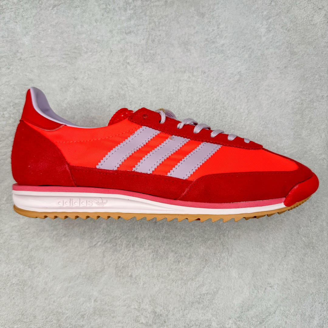 图片[5]-＃纯原 AD Wmns SL72 OG 系列德训足球风百搭低帮休闲运动板鞋 采用高弹EVA+MODEL+RB三层组合底 区别市面RB一体大底 三层组合鞋底重量与原鞋一致 Originals 将有「T 头鞋」造型的诞生于 1972 年的 SL72 鞋款复刻带回 各位买鞋又有新选择了 1972 年 SL72 问世后 引领了后来阿迪达斯的跑鞋发展方向 其中「SL」代表了 Super Light 彰显了产品轻便的特性 1972 年 SL72 问世后 引领了后来阿迪达斯的跑鞋发展方向 其中「SL」代表了 Super Light 彰显了产品轻便的特性 这次 Originals 延续其轻质经典的基因 带来男女两款 SL72 男生款带来 SL72 RS 鞋型 RS 意为 Reshaped（重塑）鞋款在保留了经典的外观基础上 在尼龙材质里增加了填充物 使鞋型更加挺立和饱满 鞋头则更加圆润 鞋底的 EVA 材质则增加了鞋款的高度 女生款则带来 SL72 OG W 鞋型 OG 顾名思义则是致敬经典款式 相较于 RS（Reshaped）鞋款 鞋身更加纤细 其整体鞋身轮廓、线条、细节、材质上尊崇 70 年代 SL72 的设计 还原经典味道 尺码：36 36⅔ 37⅓ 38 38⅔ 39⅓ 40 40⅔ 41⅓ 42 42⅔ 43⅓ 44 44⅔ 45-选品中心