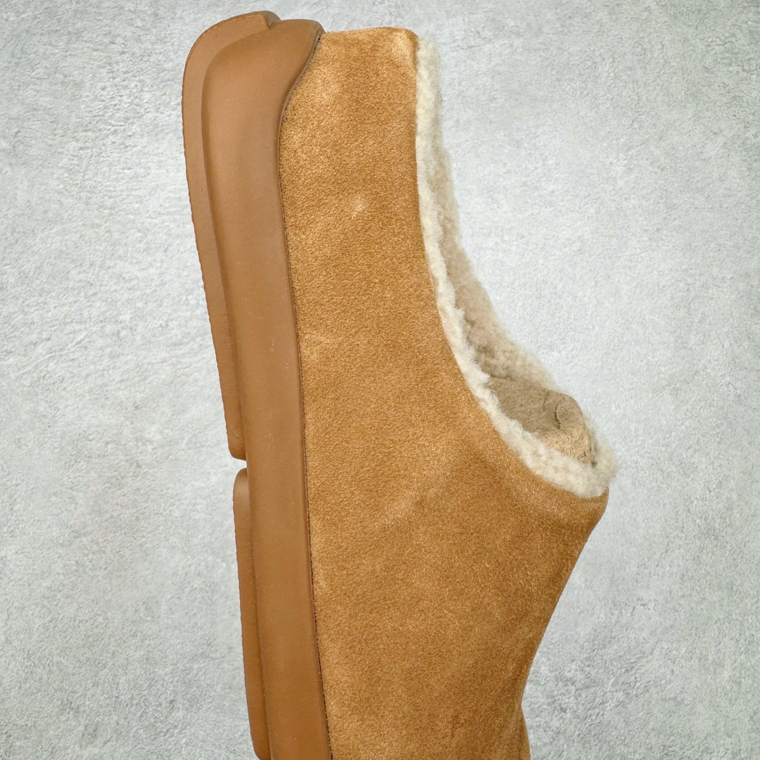 图片[6]-＃SP原厂 UGG 1681 小土豆半拖秋冬羊皮毛一体雪地靴 全鞋采用ZP同厂 隆丰A级澳洲进口羊皮毛一体 品牌代工厂生产线 完全遵循ZP工艺流程 代工厂原厂版师 秉承无原鞋不开发选择 注重每一处细节 市面最正版型 TREADLITE\\\”轻翼\\\”科技外底 轻便/耐用/柔韧/桩型【售后郑重承诺】一个月内若出现重大脱胶/断底等质量问题 直接为您换新！尺码：35 36 37 38 39 40-选品中心