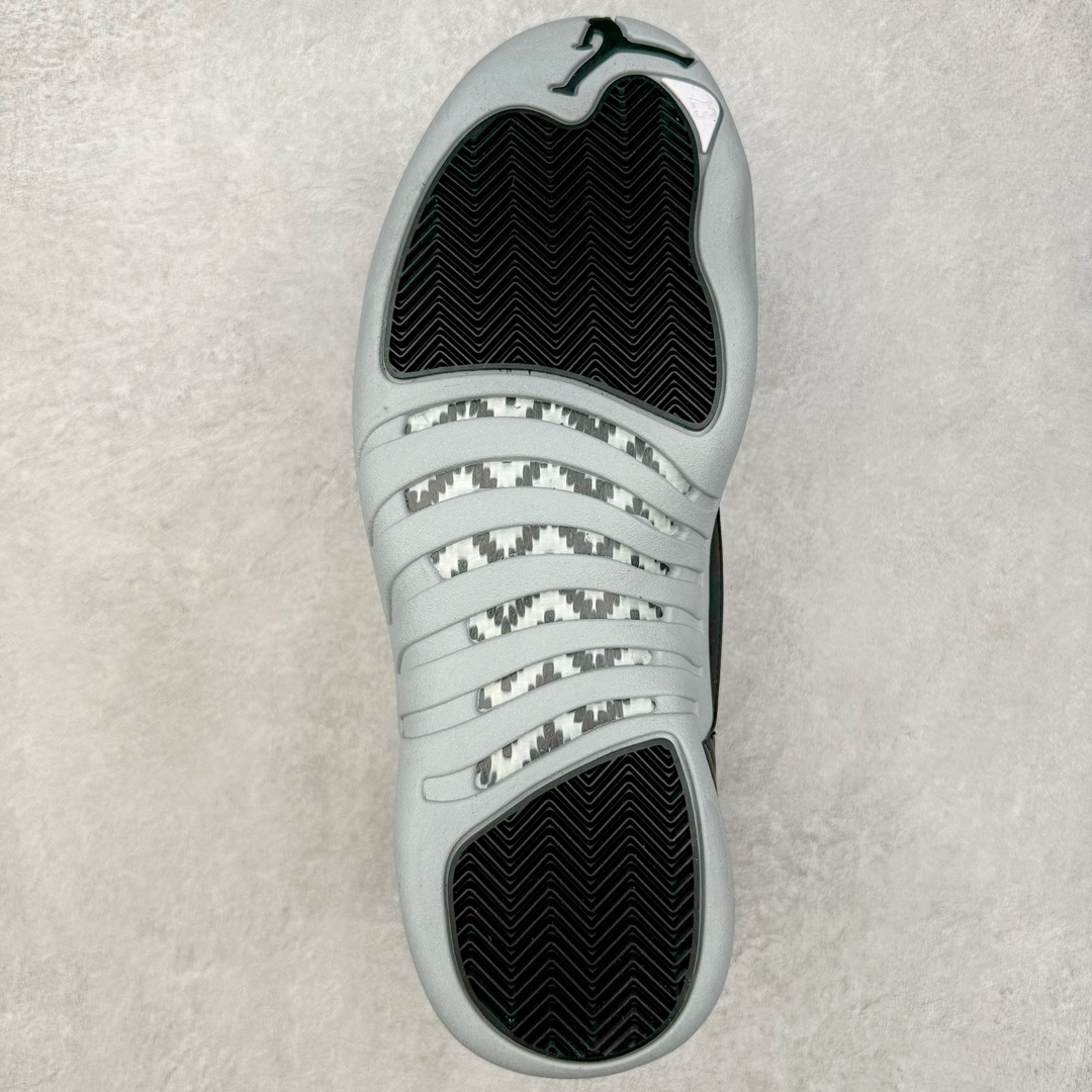 图片[9]-＃SZ纯原 Air Jordan AJ12 Retro 黑灰 货号：CT8013-010 外贸特供批次 原楦原档案数据开模打造 原汁原味12代鞋型 进口原厂皮料 原厂碳板 原装材料 原厂定制金属扣 原厂电绣 支持与公司货全方位对比 只服务于5%懂鞋的高端客户 发国外可支持各种retail商店充正寄售 尺码：40 40.5 41 42 42.5 43 44 44.5 45 45.5 46 47.5 48.5-选品中心