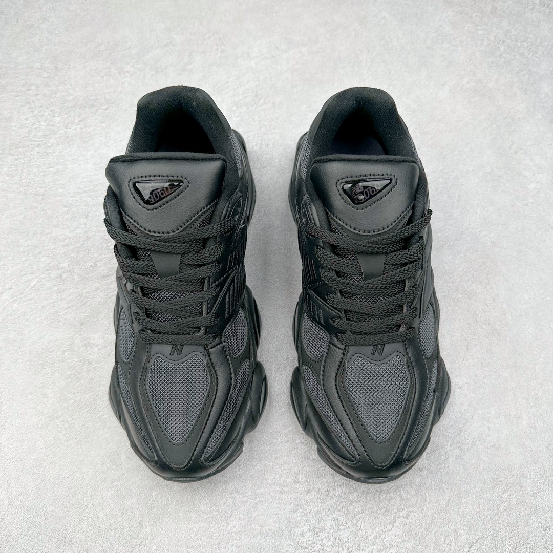 图片[2]-＃纯原特价福利 New Balance NB9060系列 新百伦绒面革网布经典百搭防滑耐磨透气低帮生活休闲鞋 全套原楦原纸板原厂数据开发 进口三明治网面 原装进口翻毛皮料正确绒感卡色 正确中底拉帮中底网布细节 原厂标裁 带紫光防伪 定制后跟透明水晶模块 冲裁组合 大底贴合程度胶水上色把控完美 整洁度挑战全网艺术家 多道序QC把关品质完善 匠心打造 耗时两个月开发完成 工艺极其复杂难度可想而知 新开独立私模大底 全网唯一正确六层组合大底 高端零售专供产物 尺码：36 37 37.5 38 38.5 39 40 40.5 41 42 42.5 43 44 45 46.5-选品中心