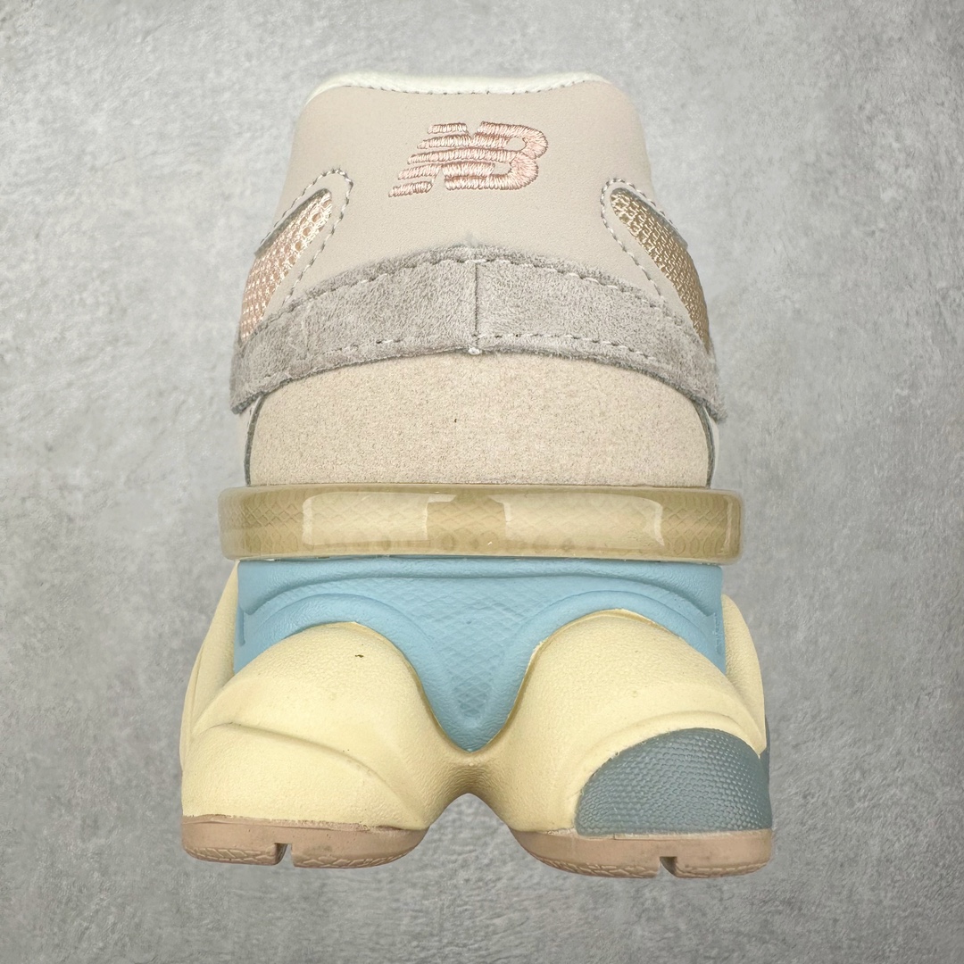 图片[8]-＃纯原特价福利 New Balance NB9060系列 新百伦绒面革网布经典百搭防滑耐磨透气低帮生活休闲鞋 全套原楦原纸板原厂数据开发 进口三明治网面 原装进口翻毛皮料正确绒感卡色 正确中底拉帮中底网布细节 原厂标裁 带紫光防伪 定制后跟透明水晶模块 冲裁组合 大底贴合程度胶水上色把控完美 整洁度挑战全网艺术家 多道序QC把关品质完善 匠心打造 耗时两个月开发完成 工艺极其复杂难度可想而知 新开独立私模大底 全网唯一正确六层组合大底 高端零售专供产物 尺码：36 37 37.5 38 38.5 39 40 40.5 41 42 42.5 43 44 45 46.5-选品中心