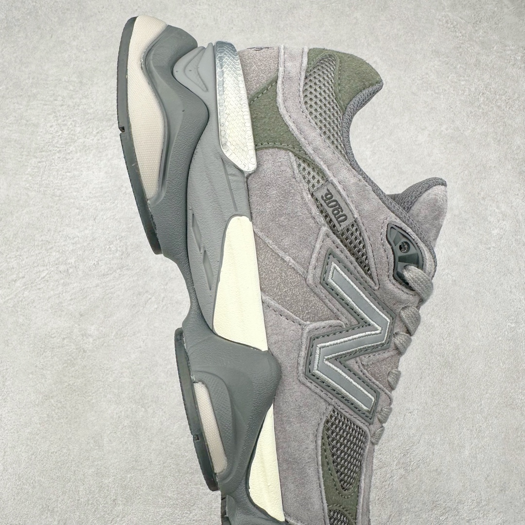 图片[6]-＃纯原特价福利 New Balance NB9060系列 新百伦绒面革网布经典百搭防滑耐磨透气低帮生活休闲鞋 全套原楦原纸板原厂数据开发 进口三明治网面 原装进口翻毛皮料正确绒感卡色 正确中底拉帮中底网布细节 原厂标裁 带紫光防伪 定制后跟透明水晶模块 冲裁组合 大底贴合程度胶水上色把控完美 整洁度挑战全网艺术家 多道序QC把关品质完善 匠心打造 耗时两个月开发完成 工艺极其复杂难度可想而知 新开独立私模大底 全网唯一正确六层组合大底 高端零售专供产物 尺码：36 37 37.5 38 38.5 39 40 40.5 41 42 42.5 43 44 45 46.5-选品中心