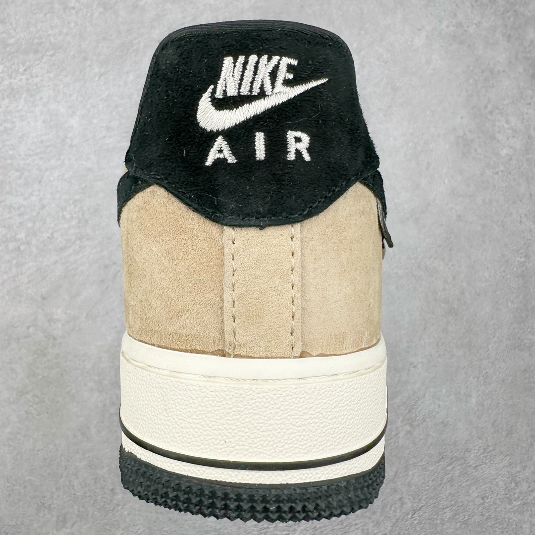 图片[8]-NK Air Force 1´07 Low 空军一号低帮百搭休闲运动板鞋 KK1988-018 柔软、弹性十足的缓震性能和出色的中底设计 横跨复古与现代的外型结合 造就出风靡全球 三十多年的Force 1 直到今天还深受青睐 尺码：36 36.5 37.5 38 38.5 39 40 40.5 41 42 42.5 43 44 44.5 45-选品中心