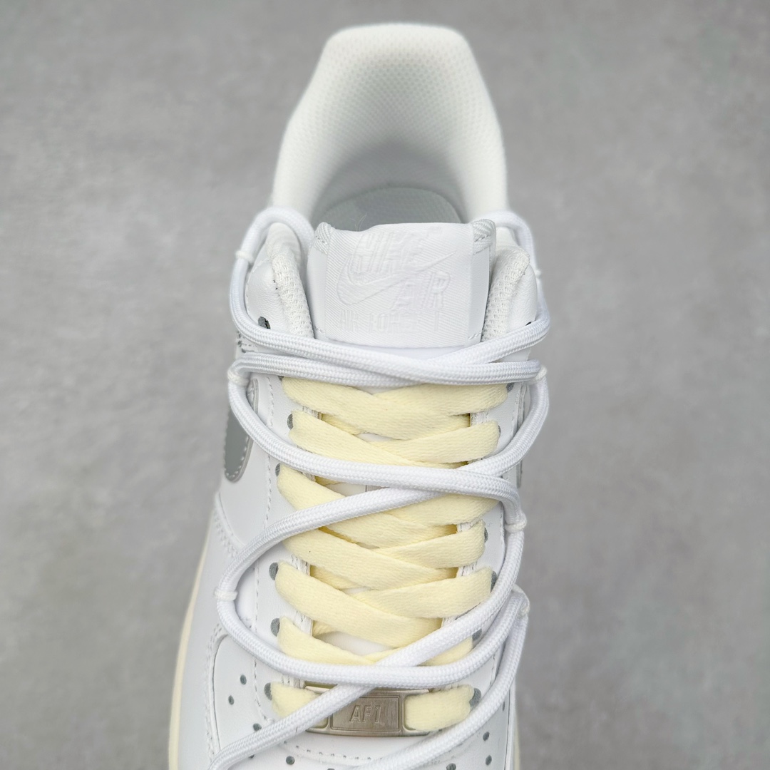 图片[5]-NK Air Force 1´07 Low 空军一号低帮百搭休闲运动板鞋 ZH0316-049 柔软、弹性十足的缓震性能和出色的中底设计 横跨复古与现代的外型结合 造就出风靡全球 三十多年的Force 1 直到今天还深受青睐 尺码：36 36.5 37.5 38 38.5 39 40 40.5 41 42 42.5 43 44 44.5 45-选品中心