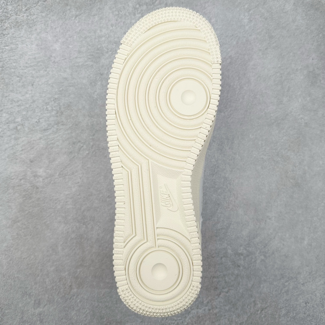 图片[9]-NK Air Force 1´07 Low 空军一号低帮百搭休闲运动板鞋 ZH0316-049 柔软、弹性十足的缓震性能和出色的中底设计 横跨复古与现代的外型结合 造就出风靡全球 三十多年的Force 1 直到今天还深受青睐 尺码：36 36.5 37.5 38 38.5 39 40 40.5 41 42 42.5 43 44 44.5 45-选品中心